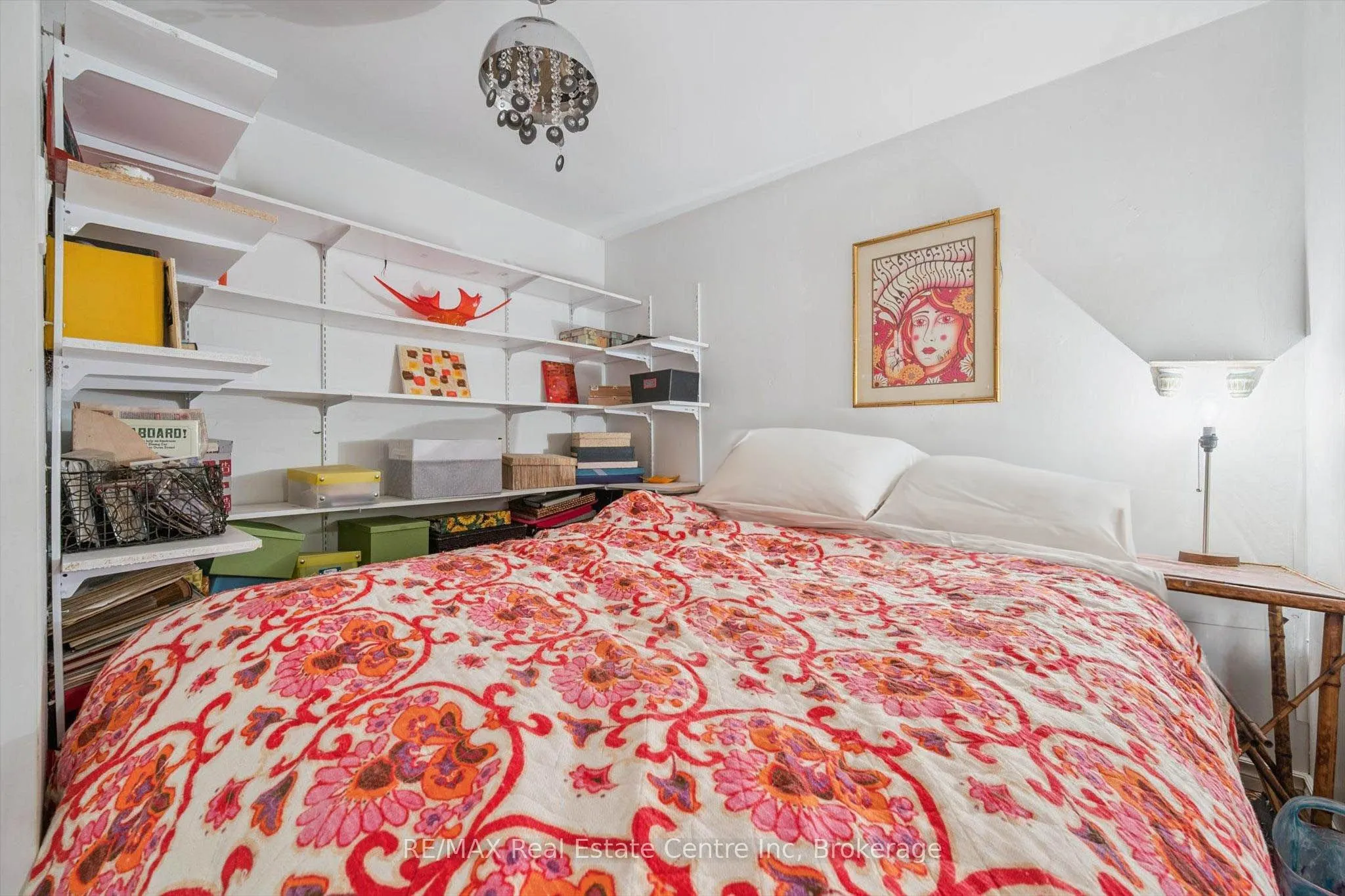 15 AVRA Court
