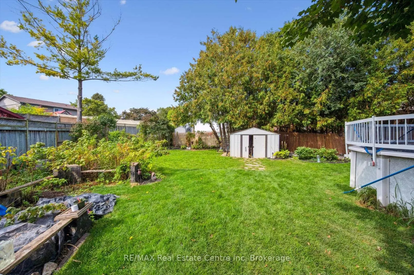 15 AVRA Court