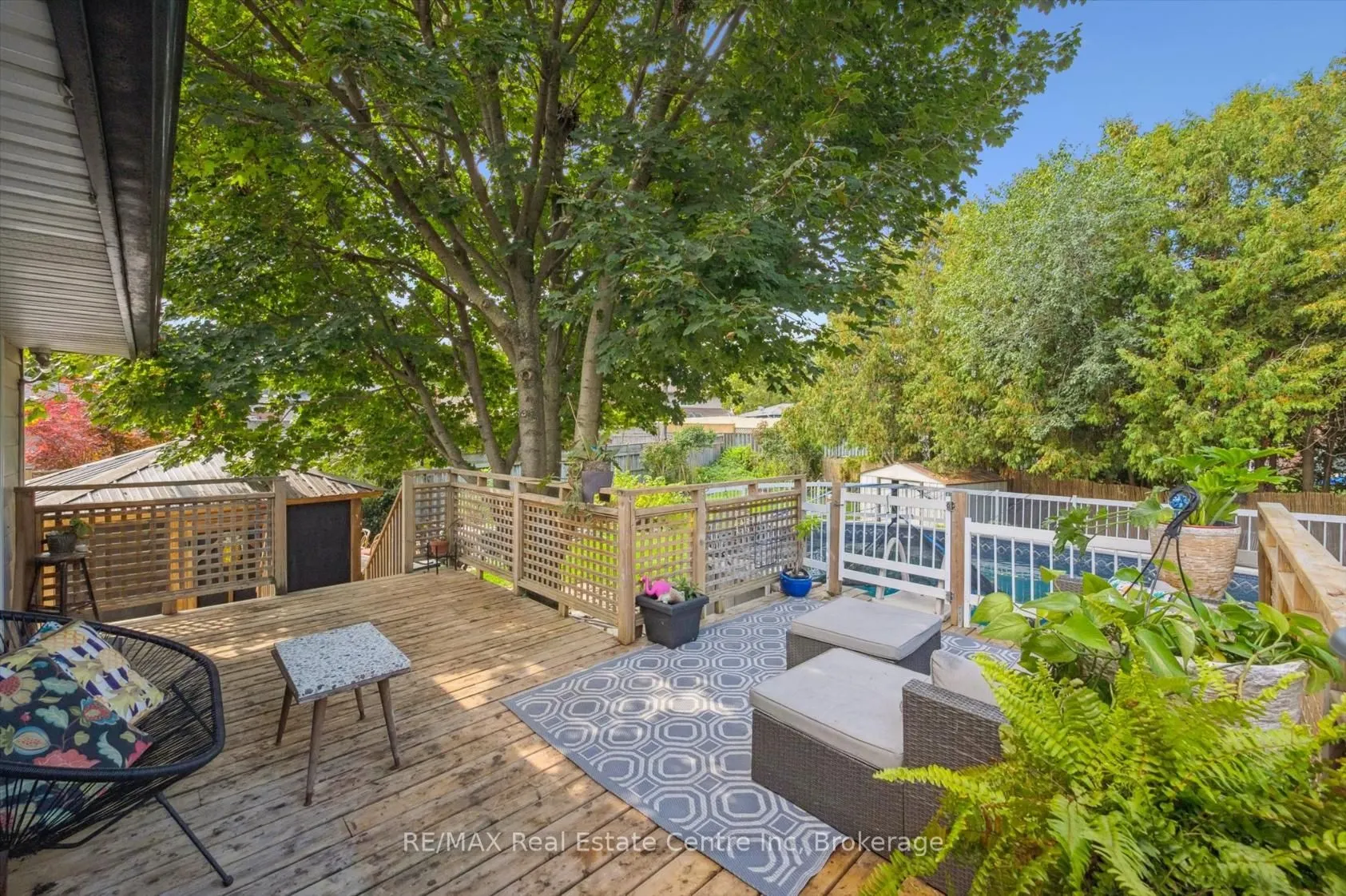 15 AVRA Court