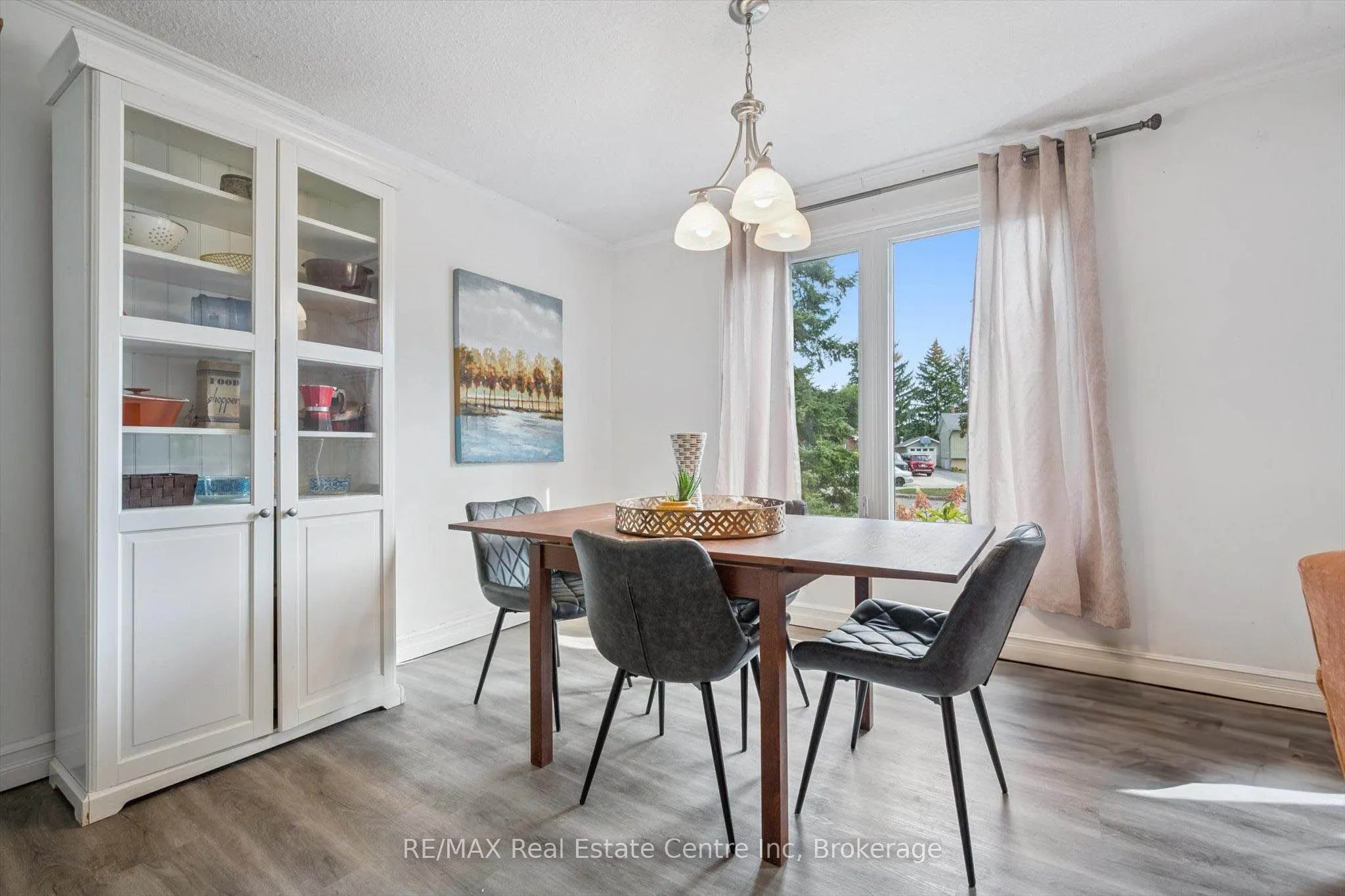 15 AVRA Court