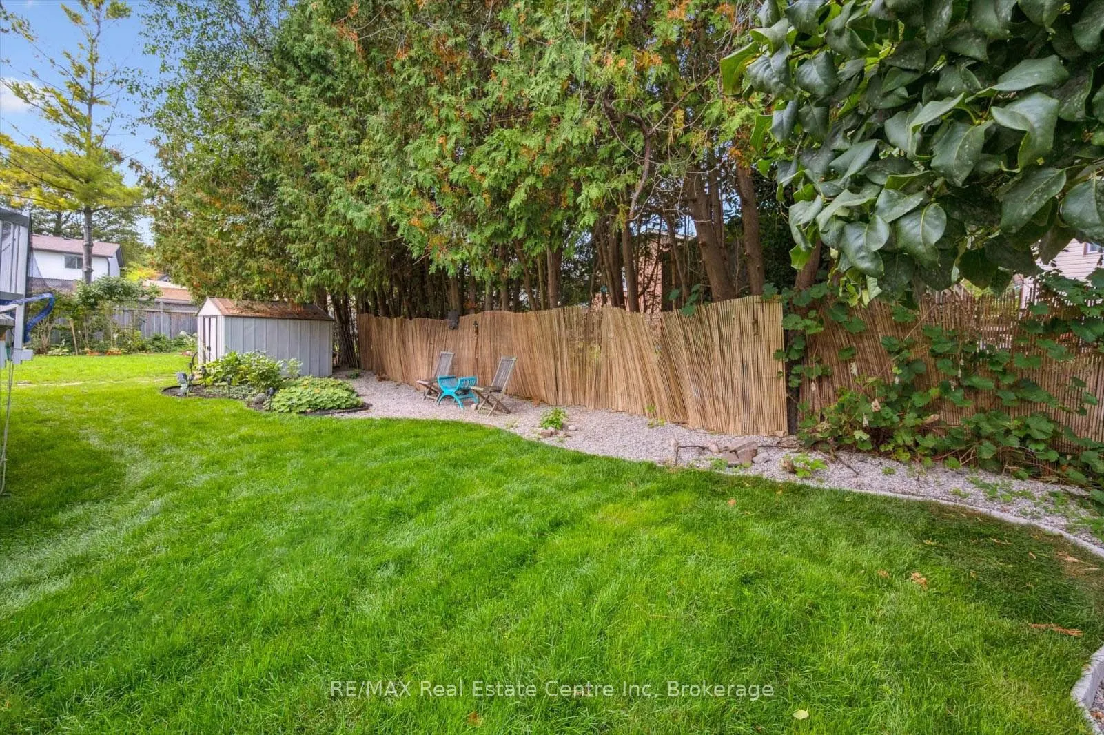 15 AVRA Court