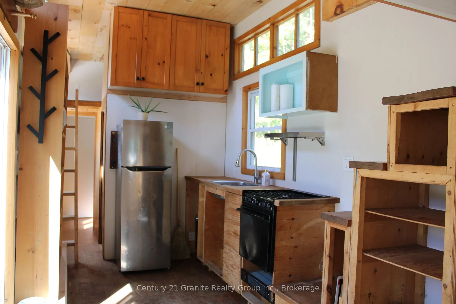 1295 Binscarth Trail