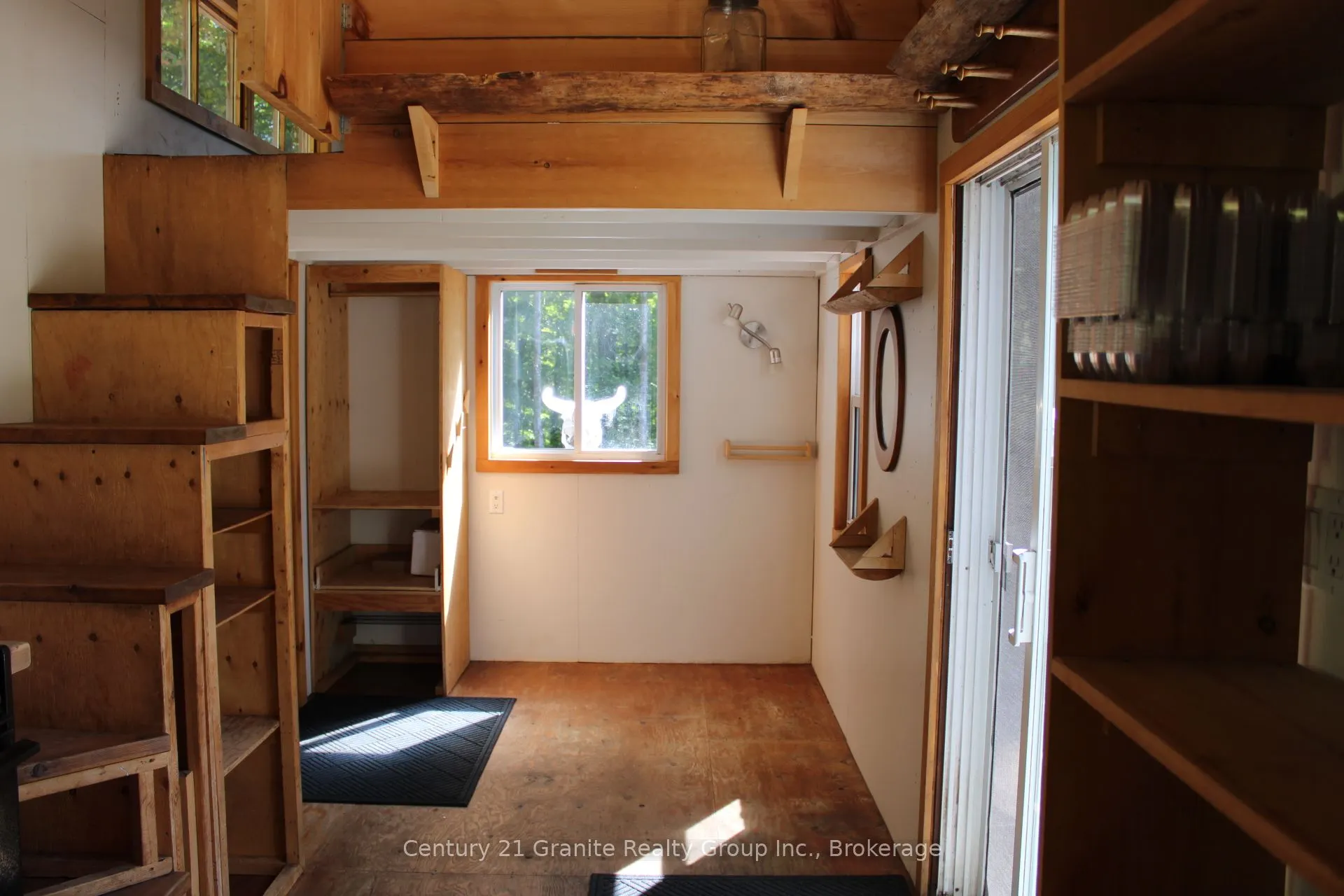 1295 Binscarth Trail