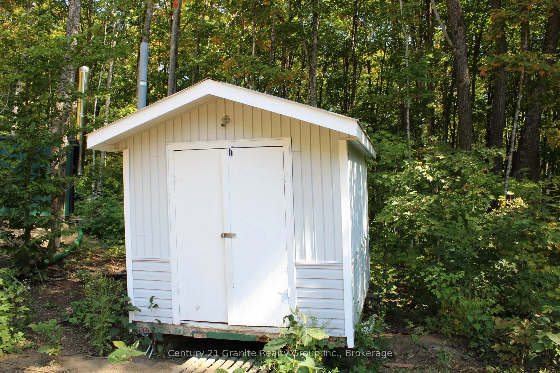 1295 Binscarth Trail