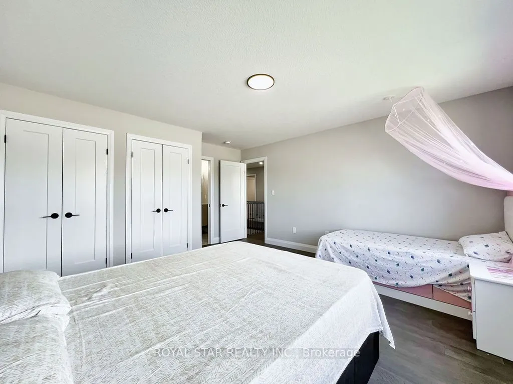 38 Charles Currie Crescent