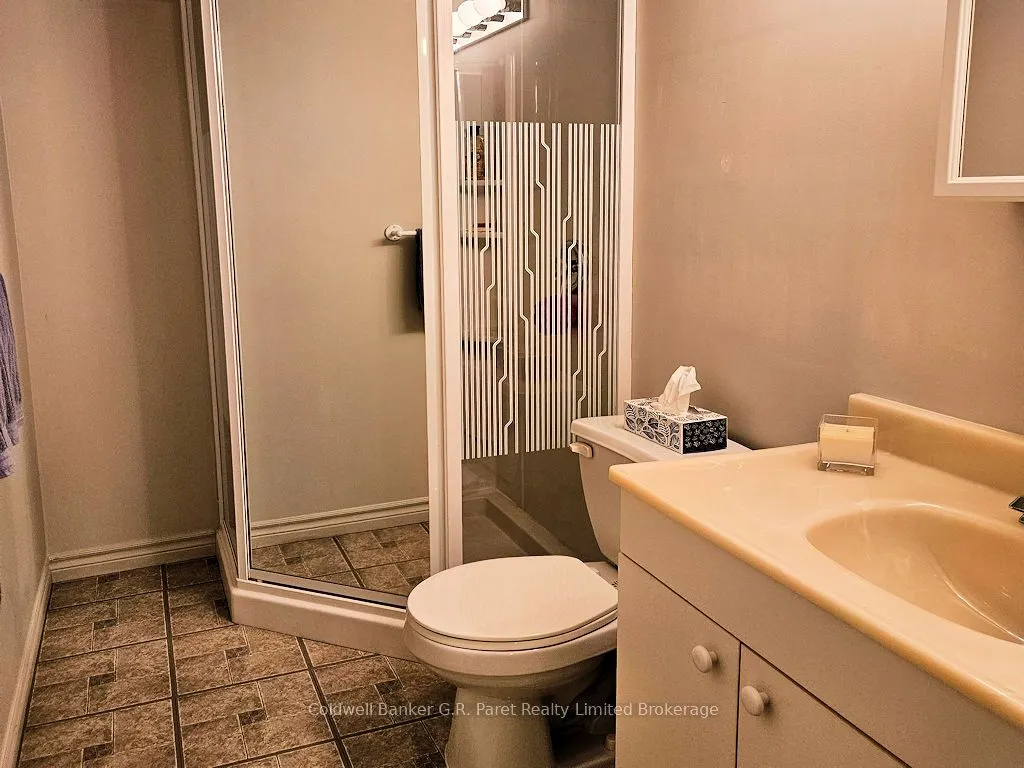 622 Wharncliffe Rd. South Road, #6