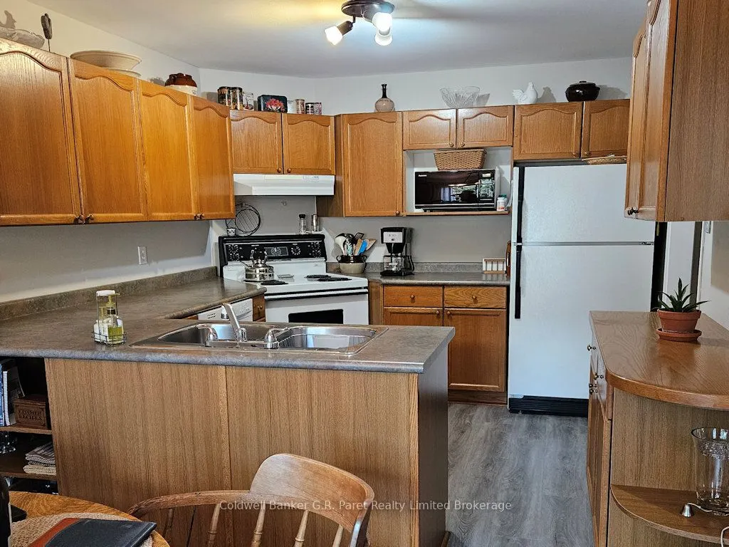 622 Wharncliffe Rd. South Road, #6