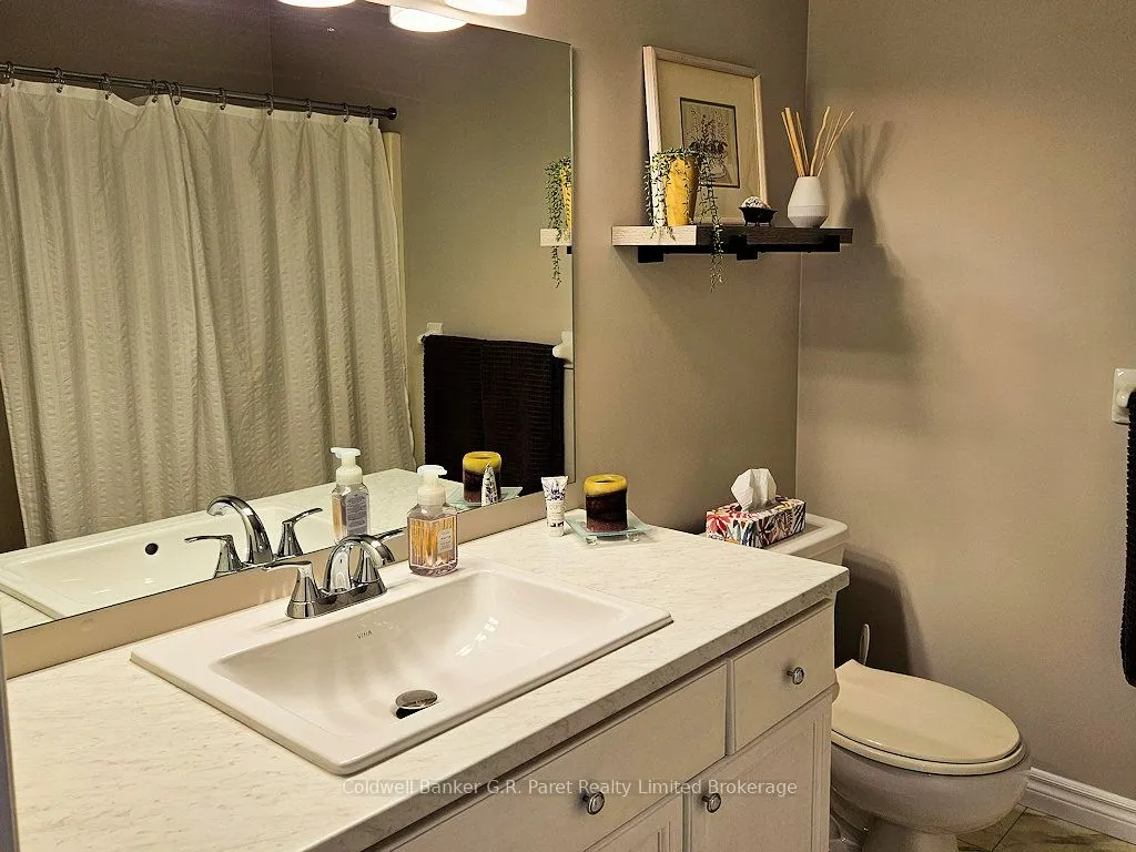 622 Wharncliffe Rd. South Road, #6