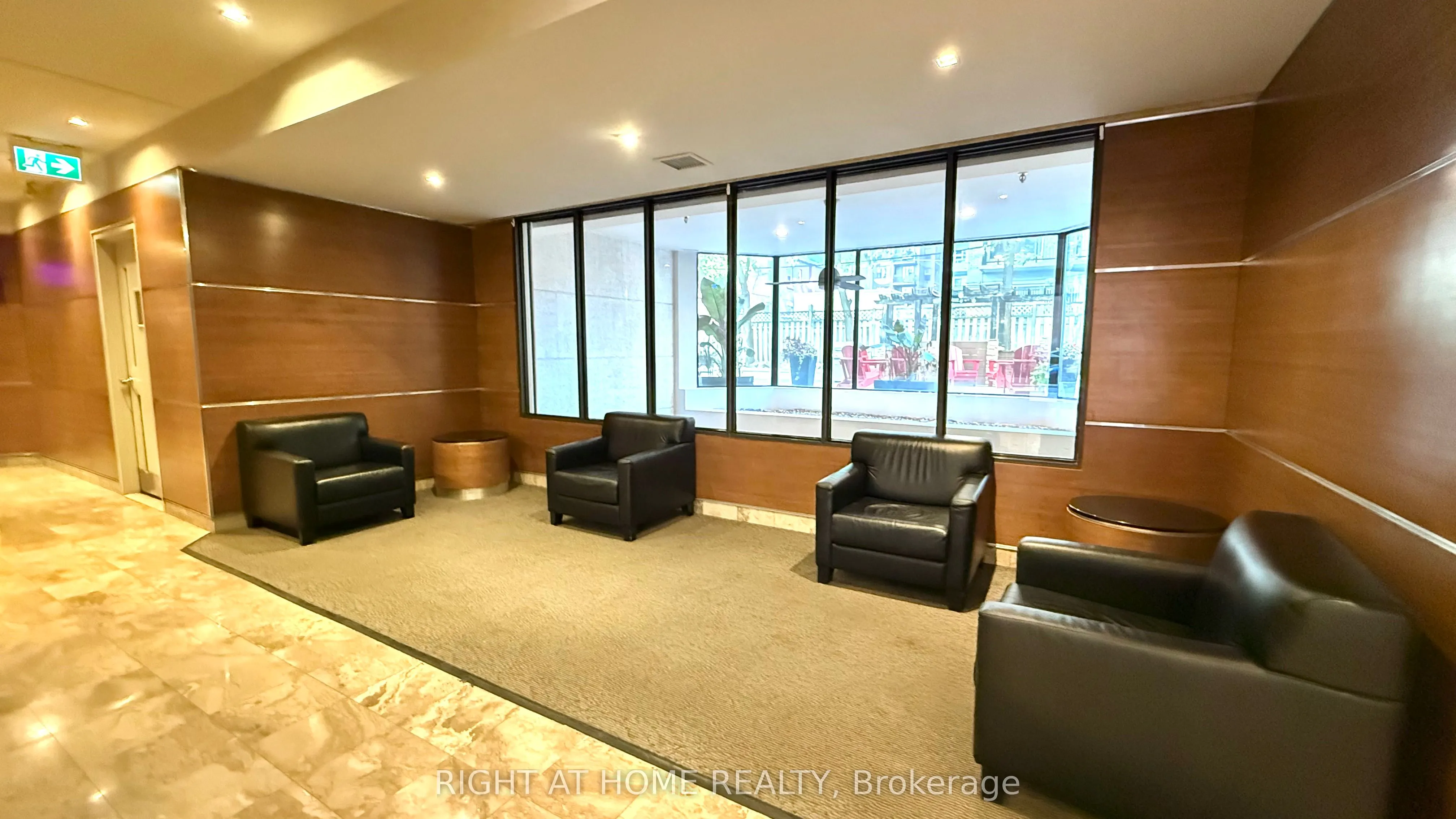 470 LAURIER Avenue W, #2005