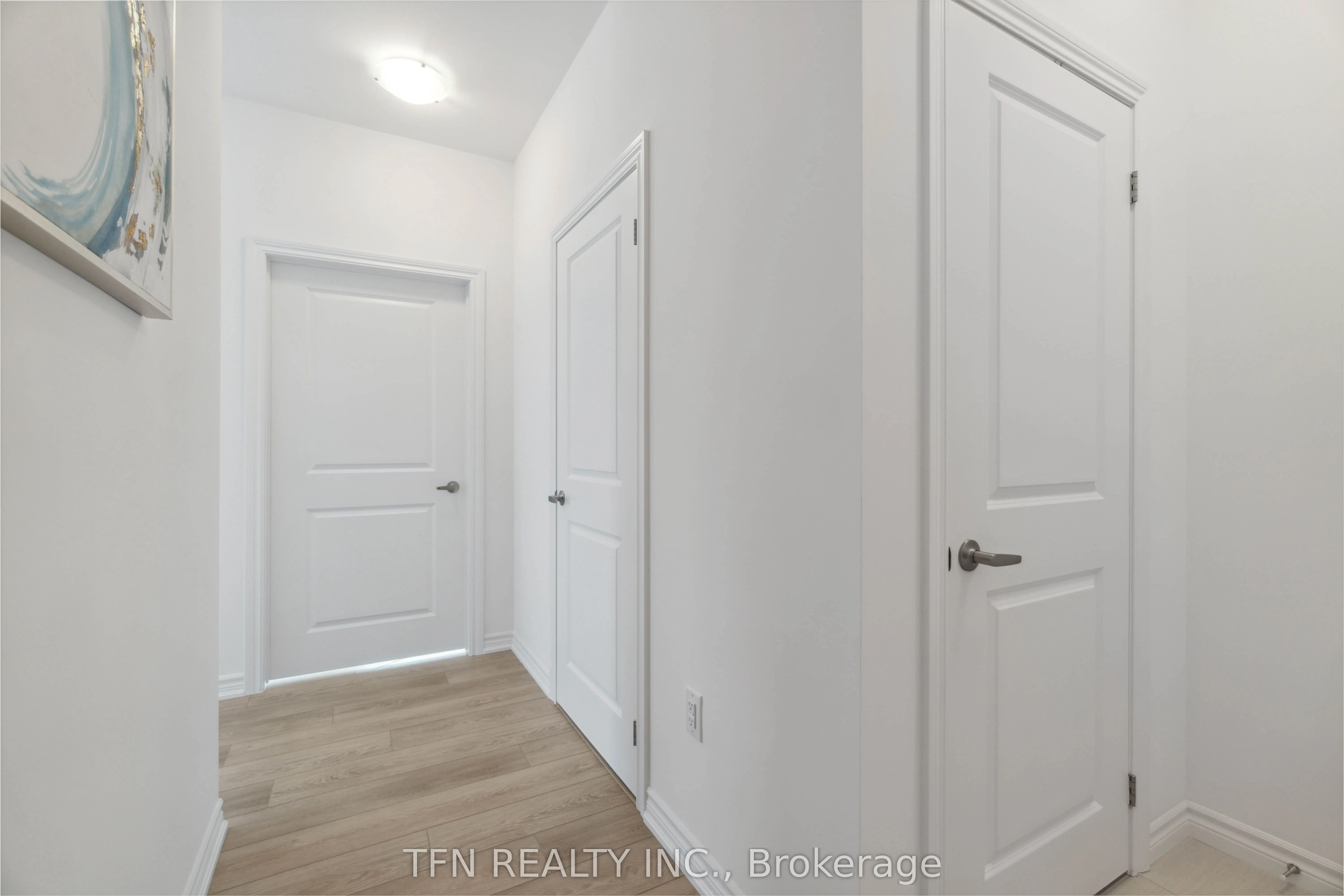 460 Dundas Street E, #121