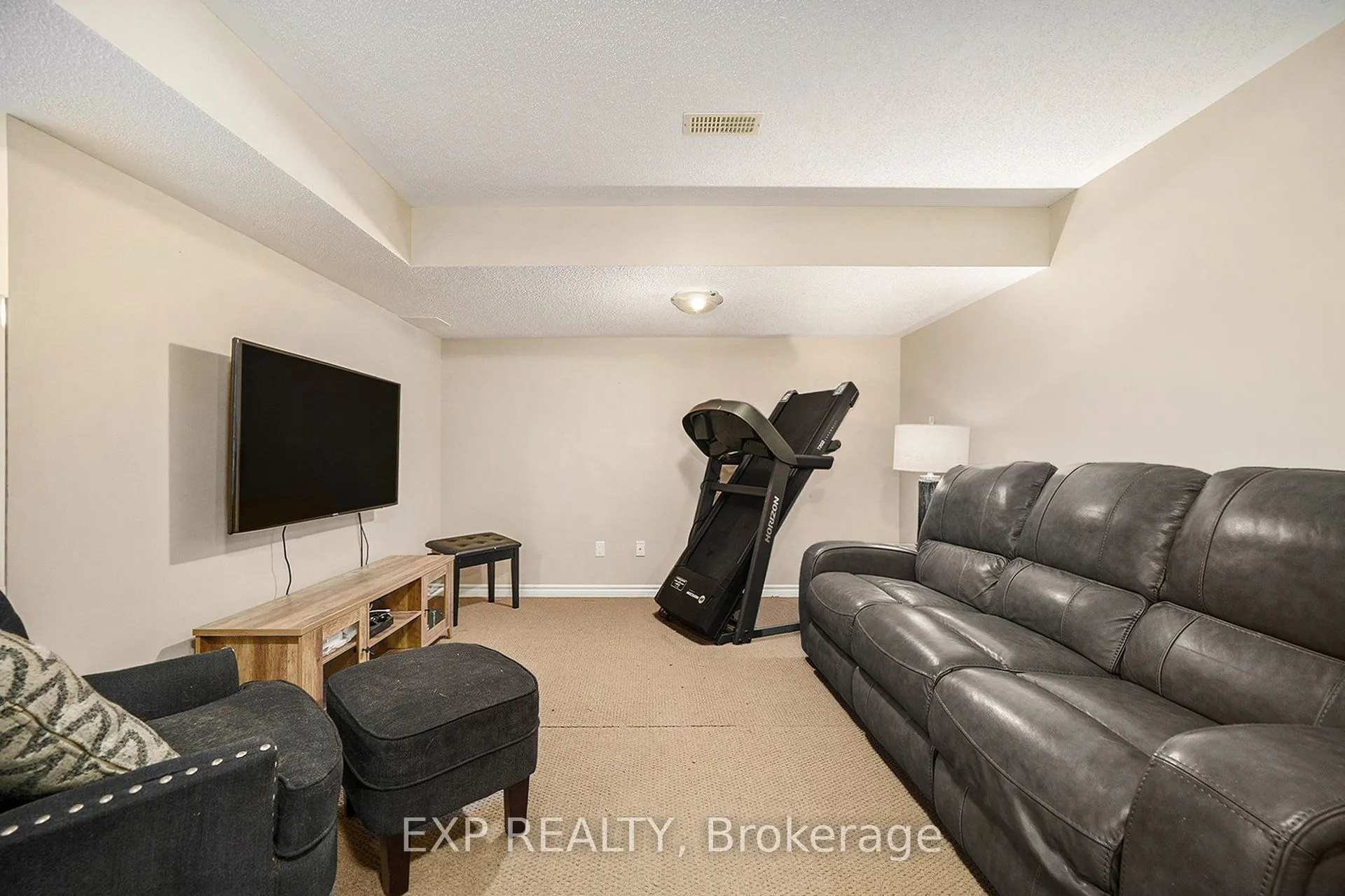 203 Brambling Way