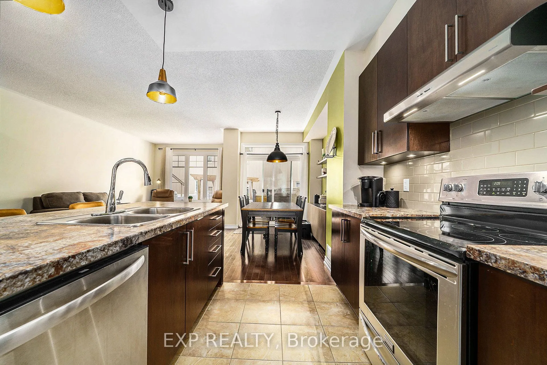 203 Brambling Way