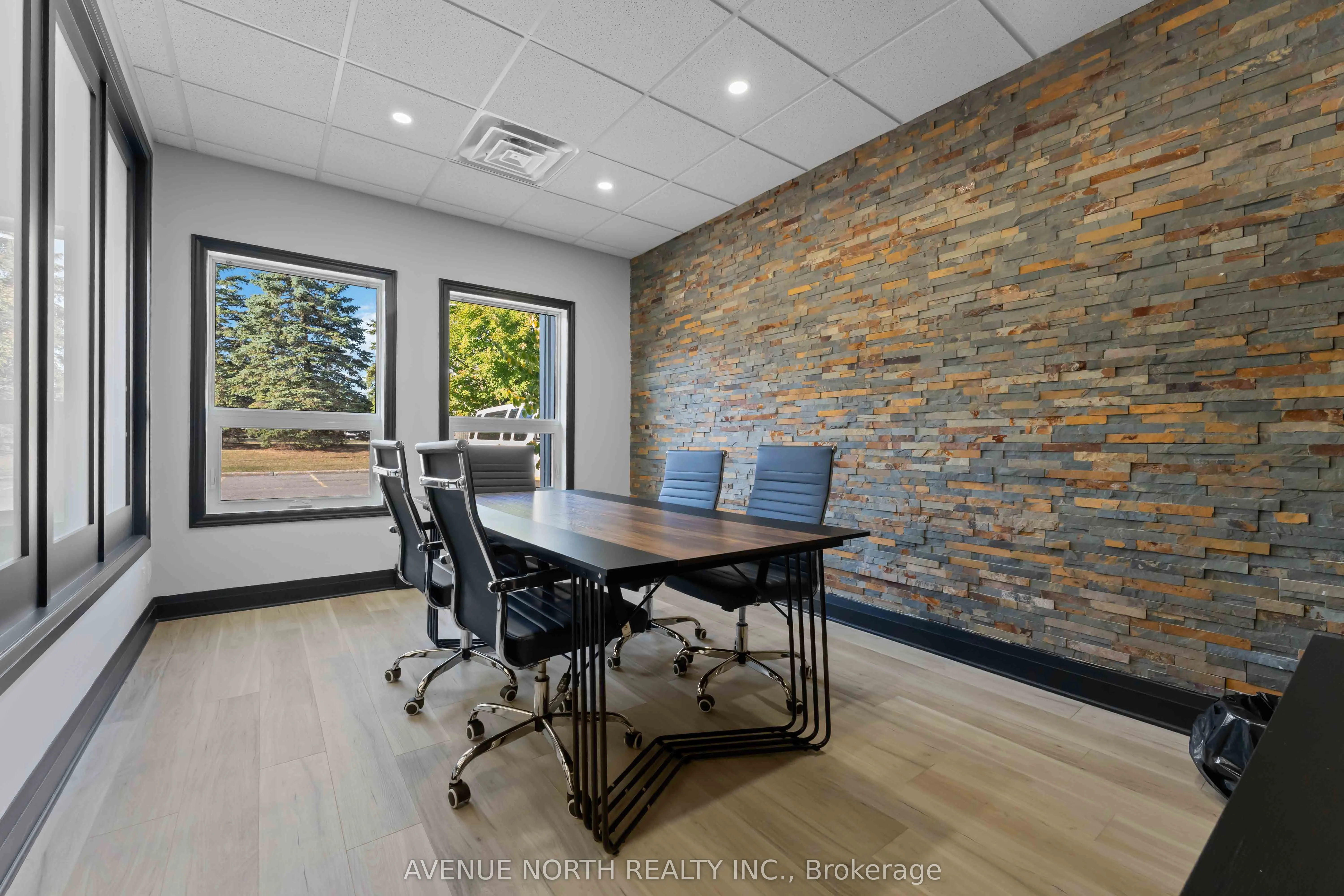 2285 St. Laurent Boulevard