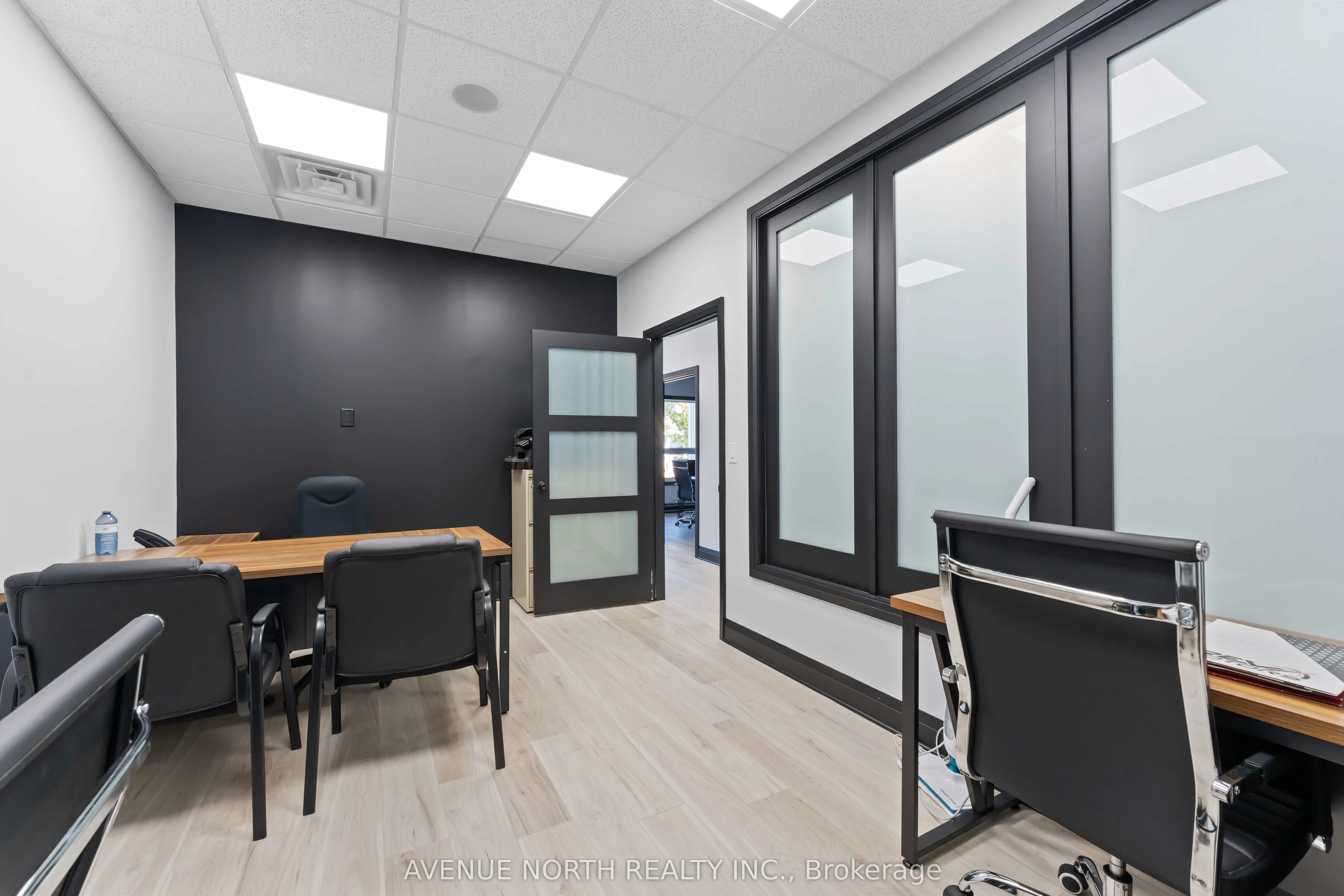 2285 St. Laurent Boulevard