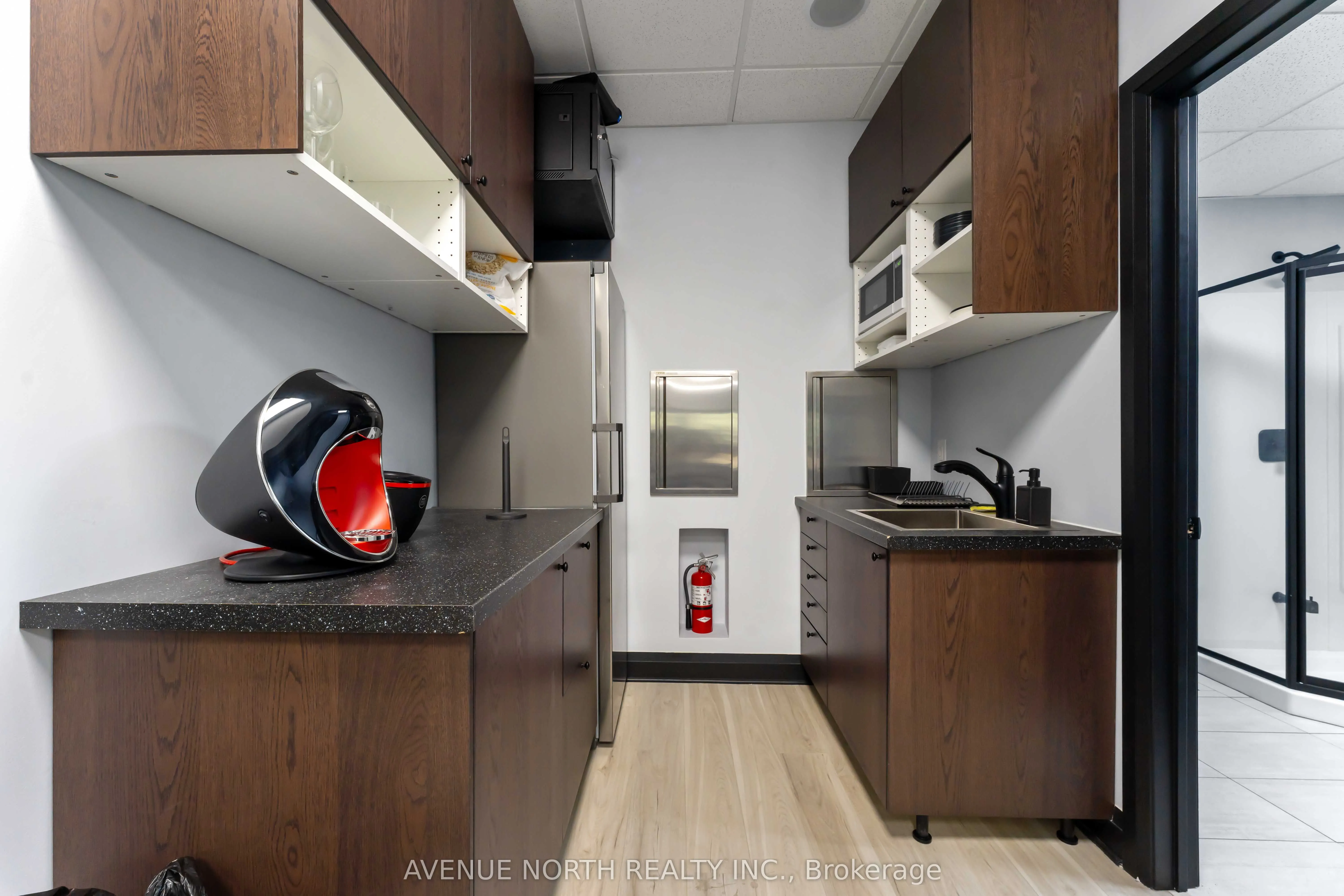 2285 St. Laurent Boulevard