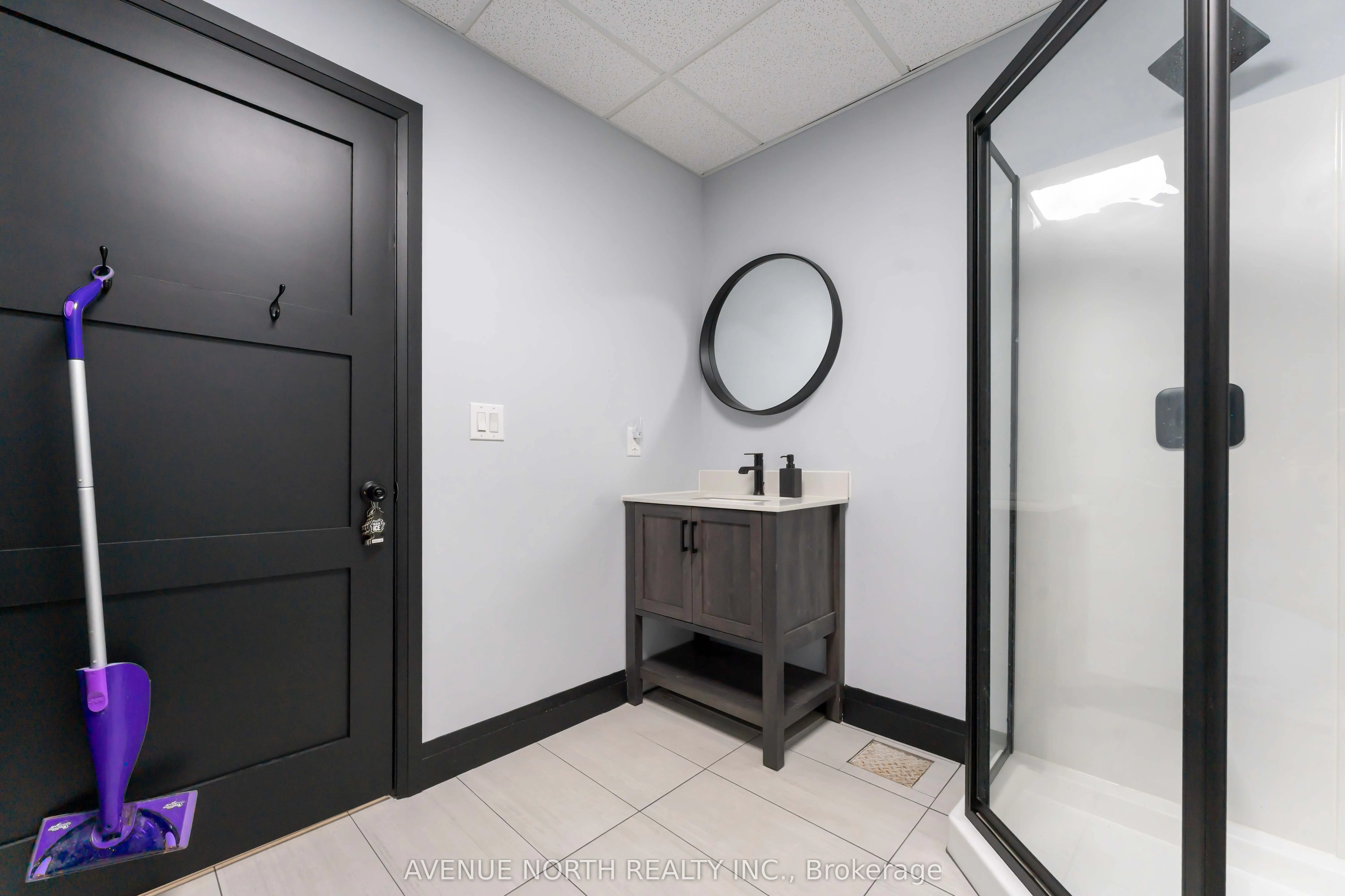 2285 St. Laurent Boulevard