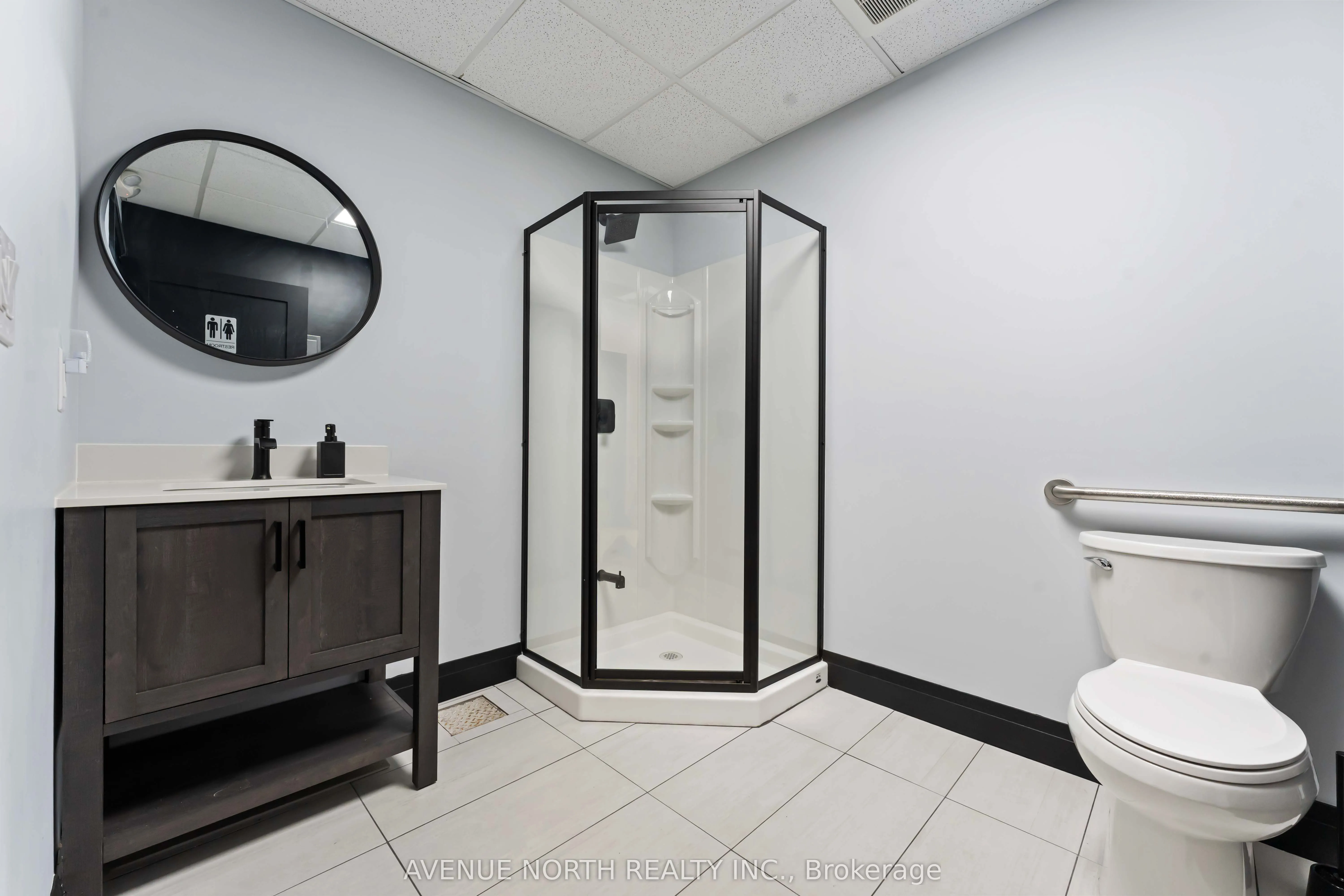 2285 St. Laurent Boulevard
