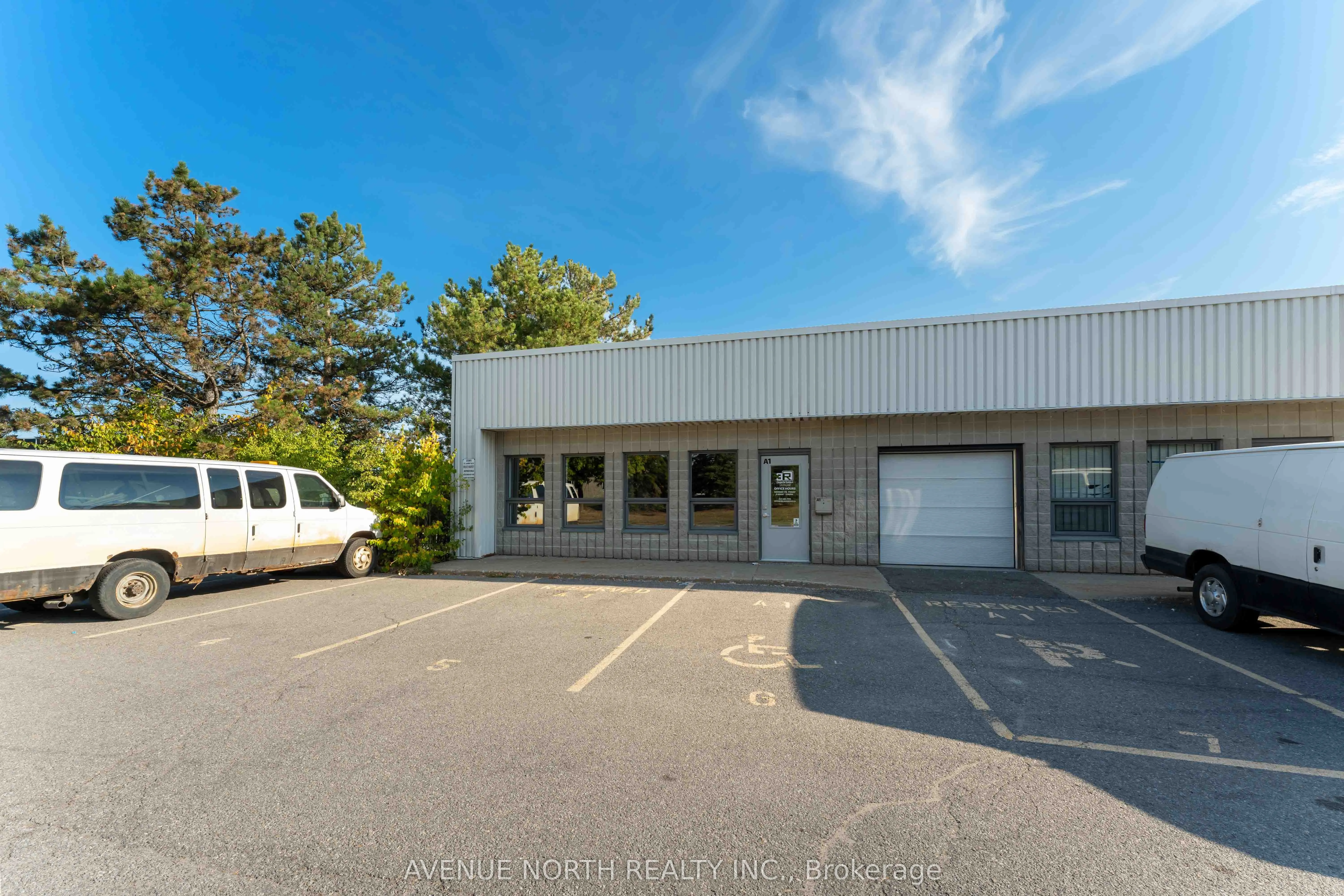 2285 St. Laurent Boulevard