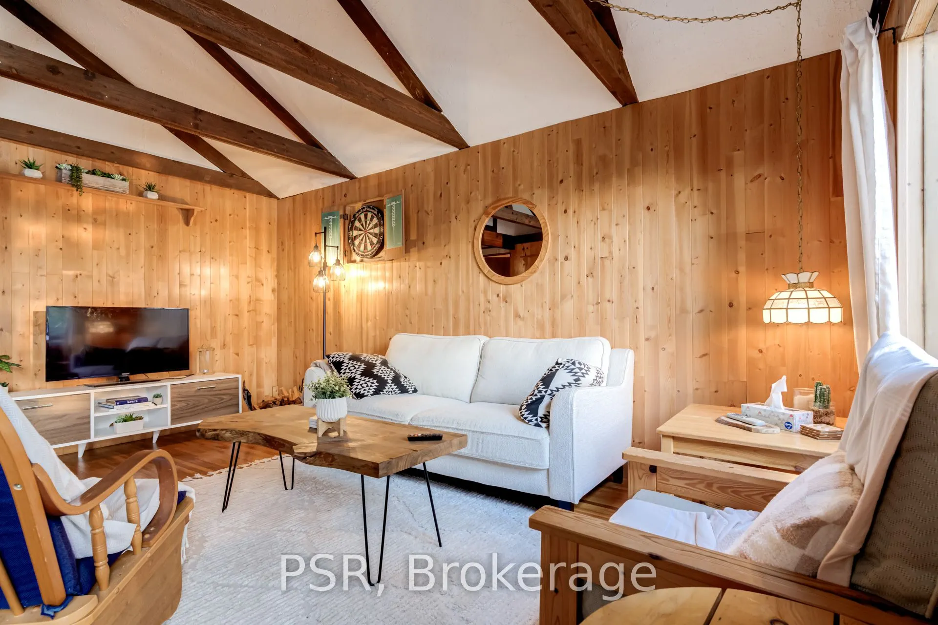 1027 NORTH PINE Drive