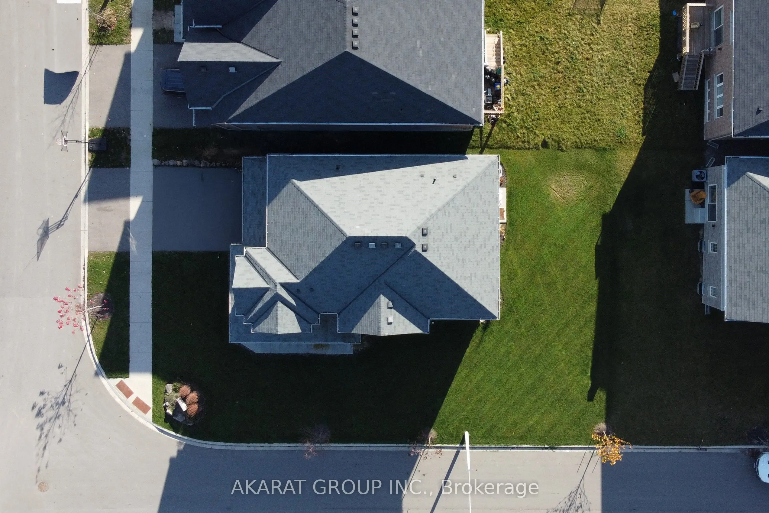 135 Esther Crescent