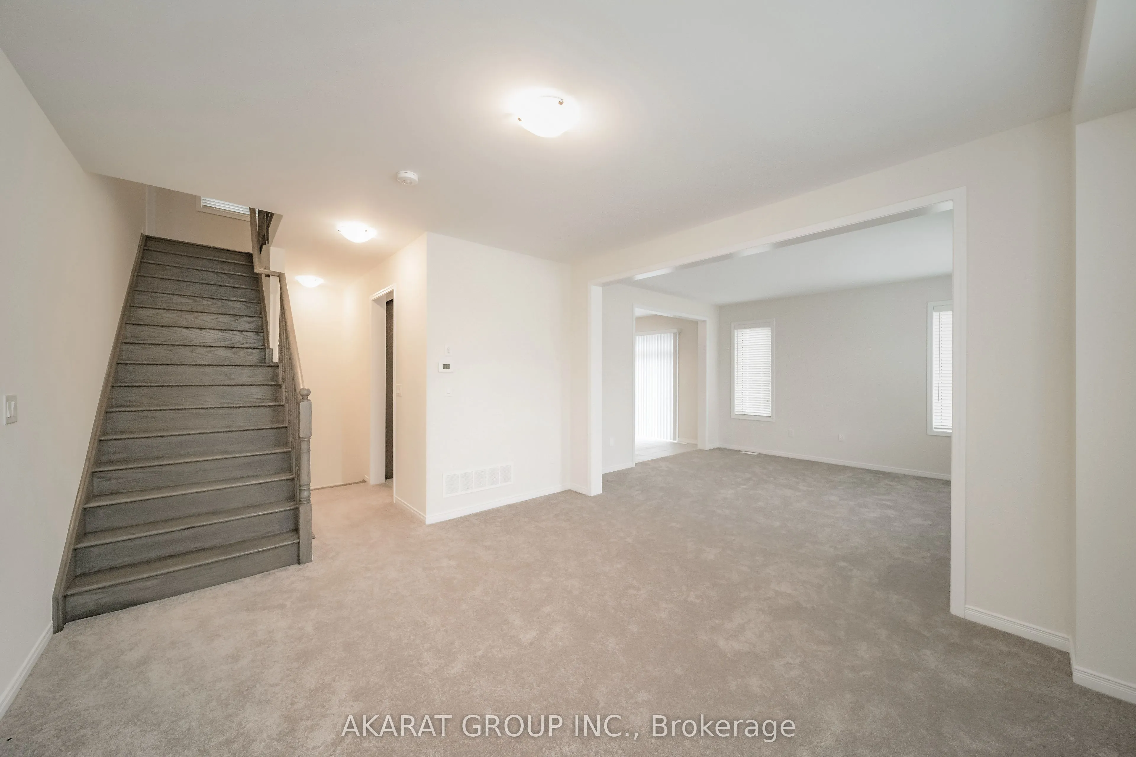 135 Esther Crescent