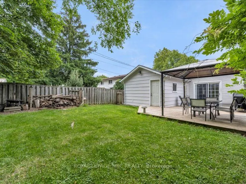 39 Meadowlark Street