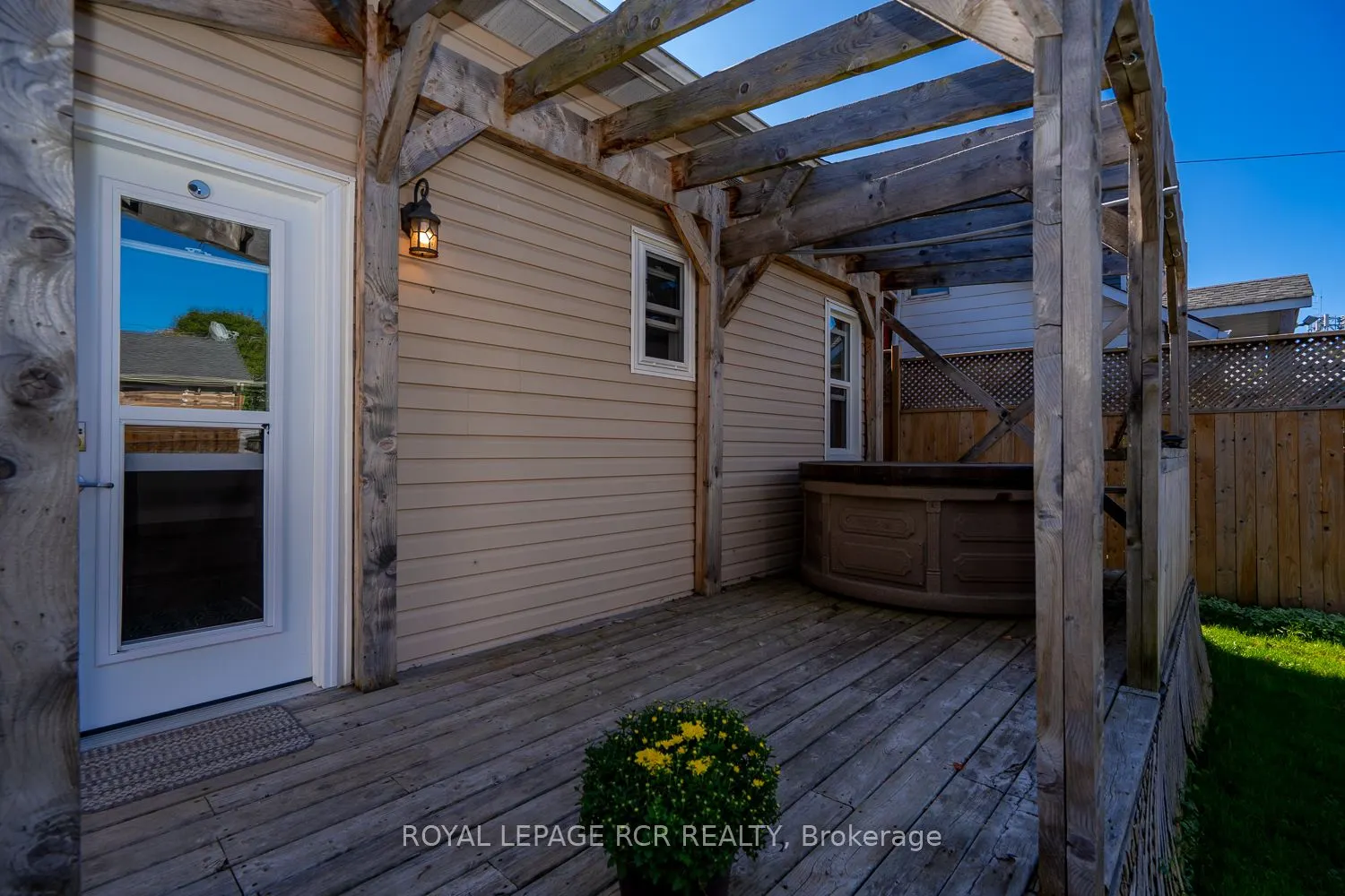 131 Frederick Street E