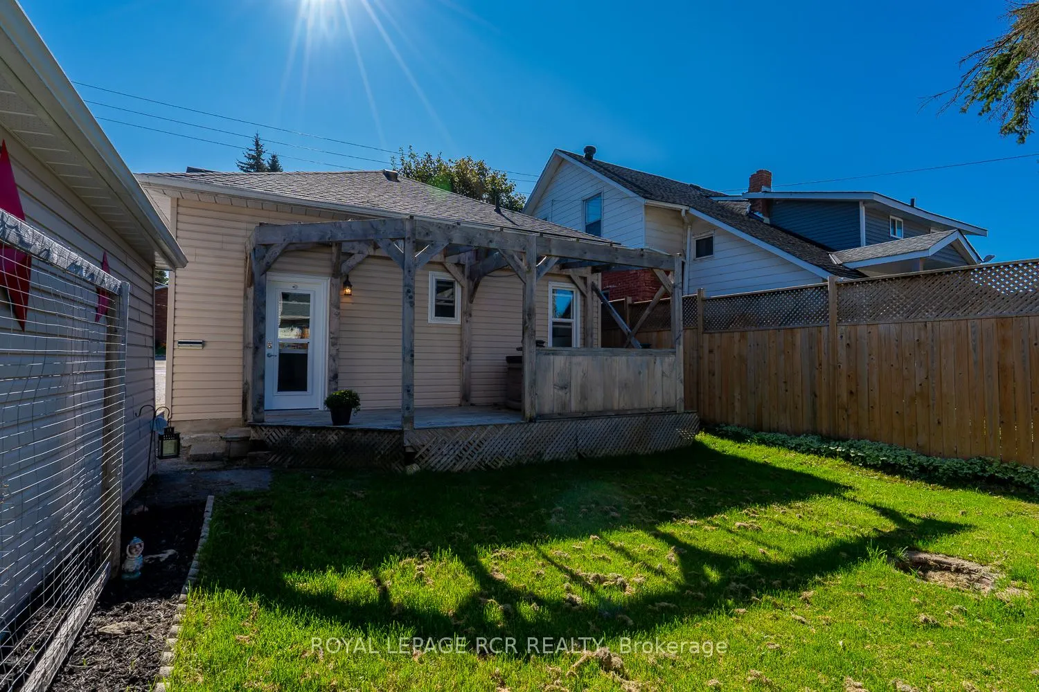 131 Frederick Street E