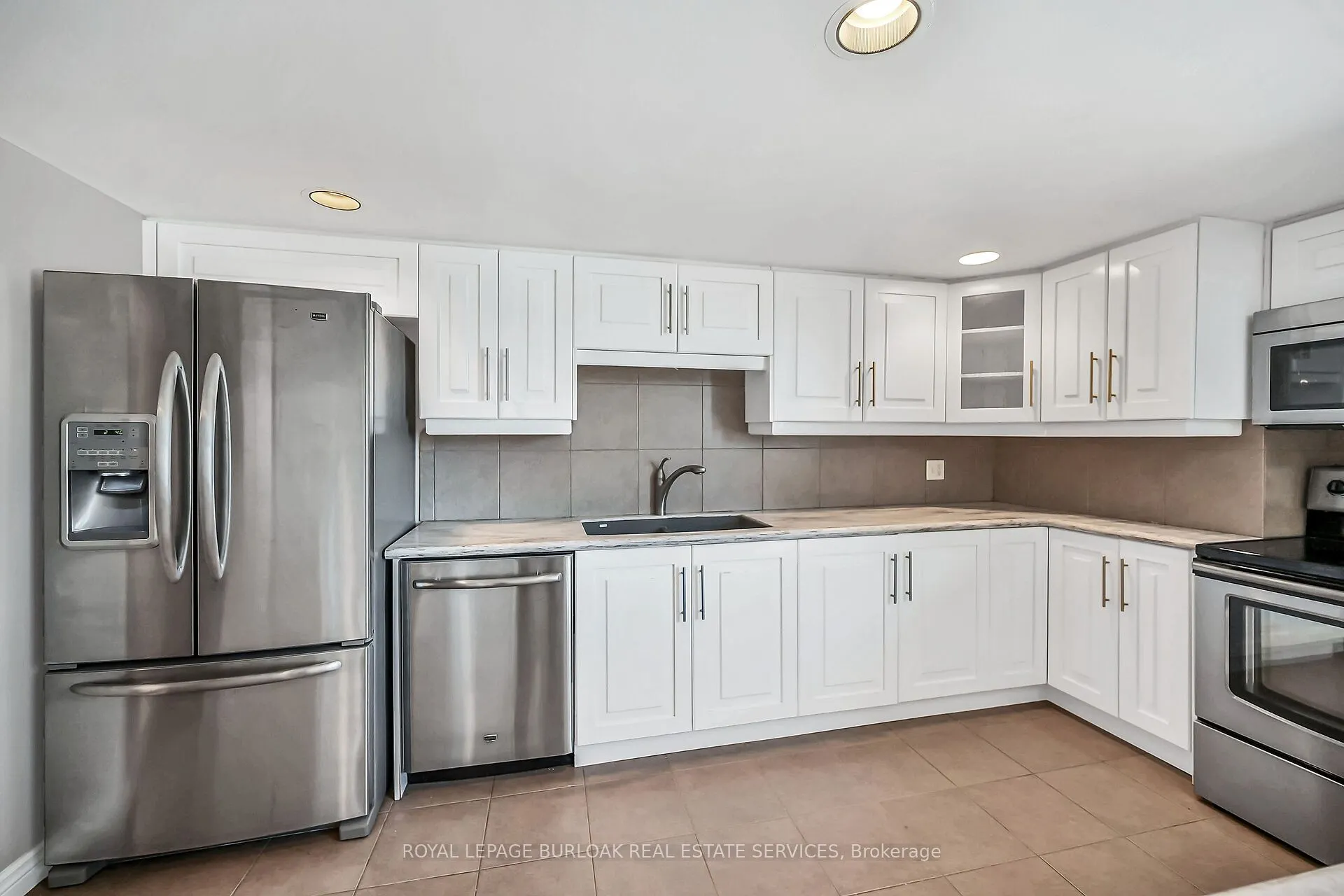 150 Wilson Street W, #PH1