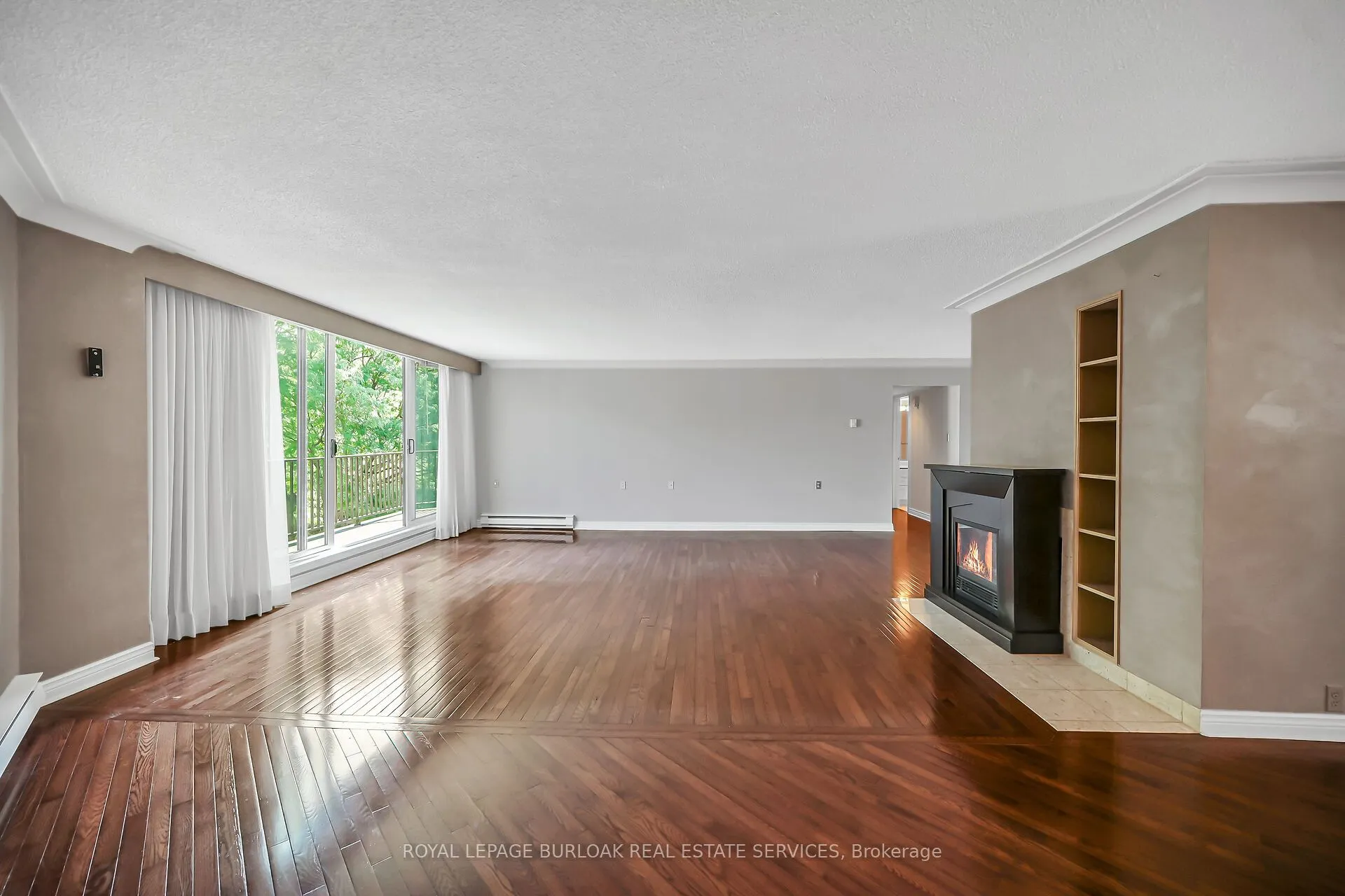 150 Wilson Street W, #PH1