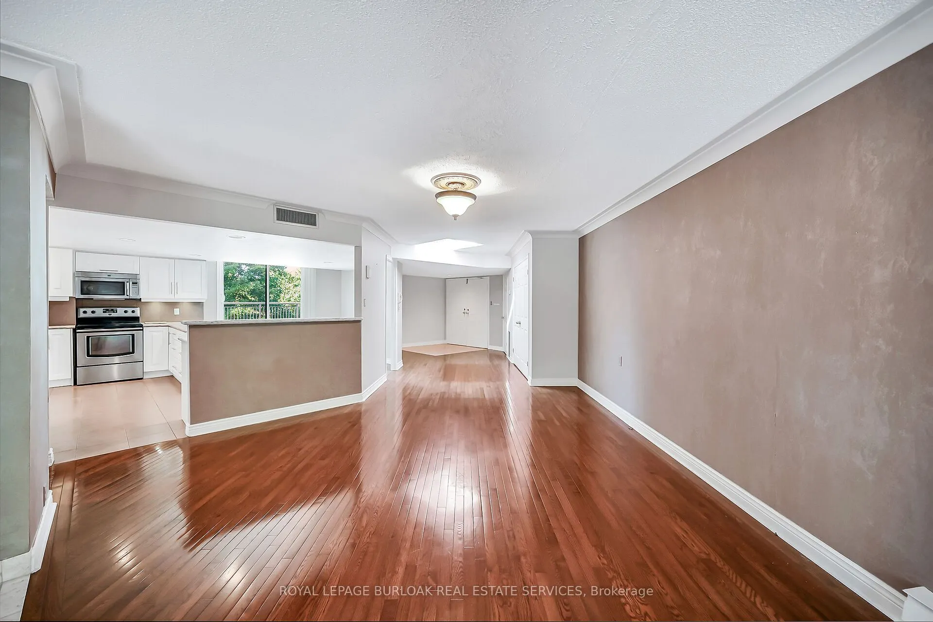 150 Wilson Street W, #PH1