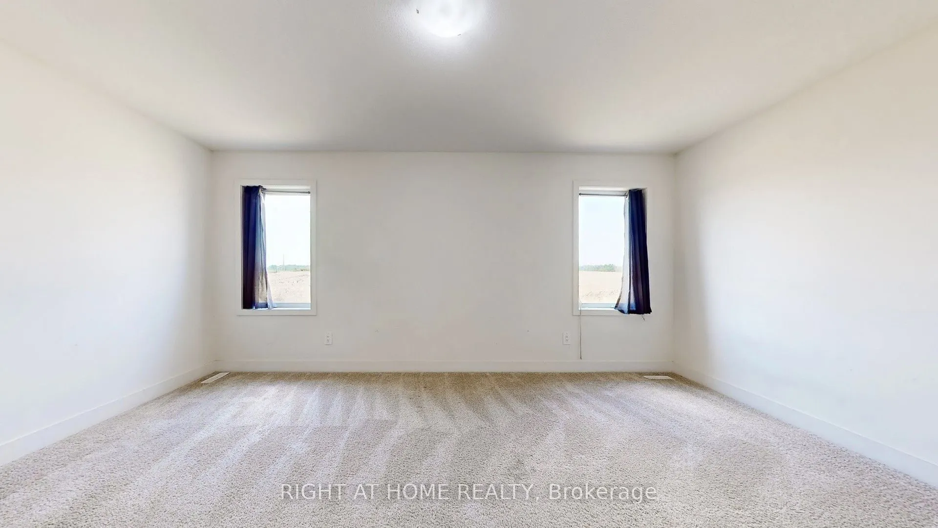 1608 Capri Crescent