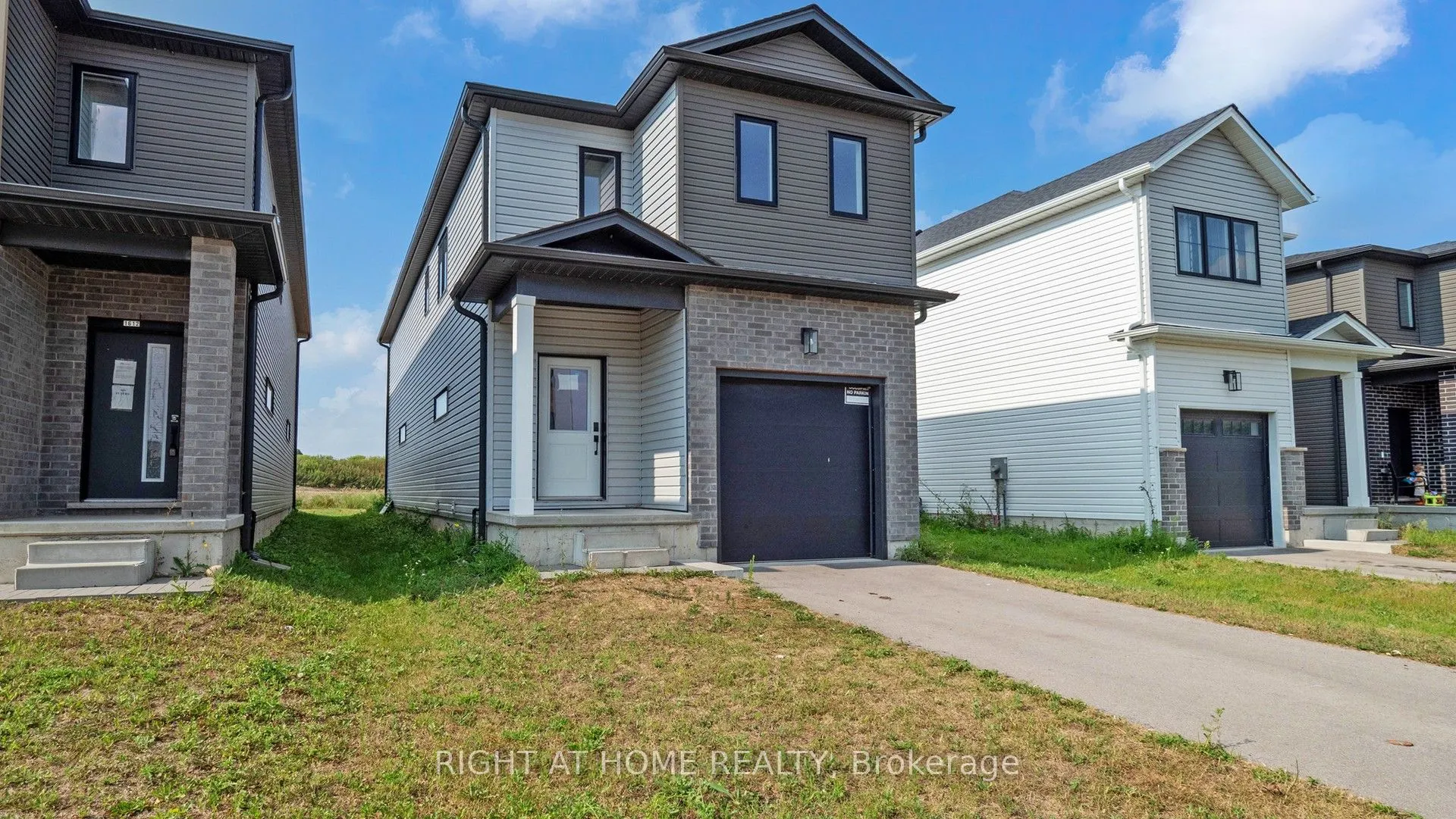 1608 Capri Crescent