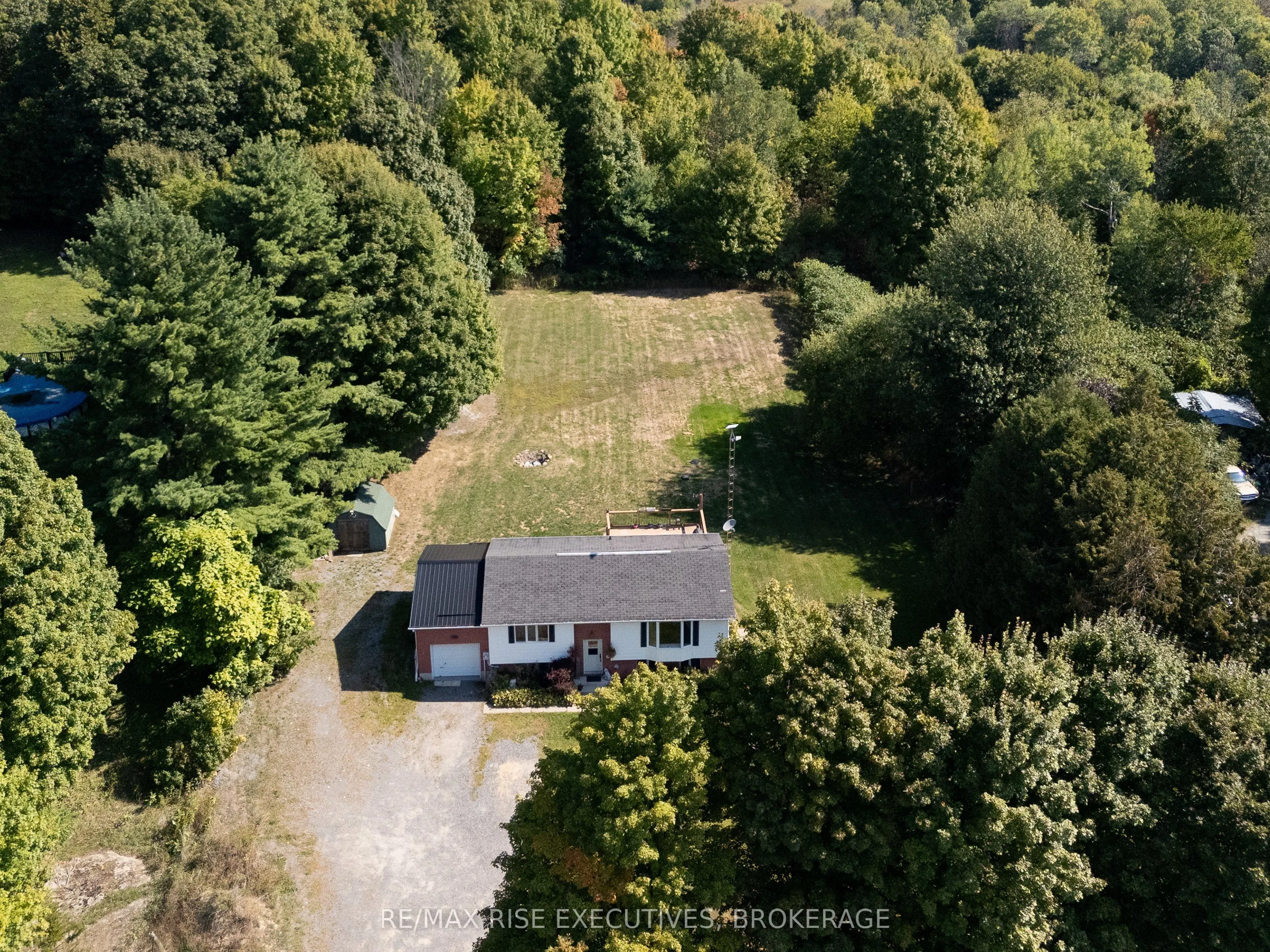 9009 Perth Road