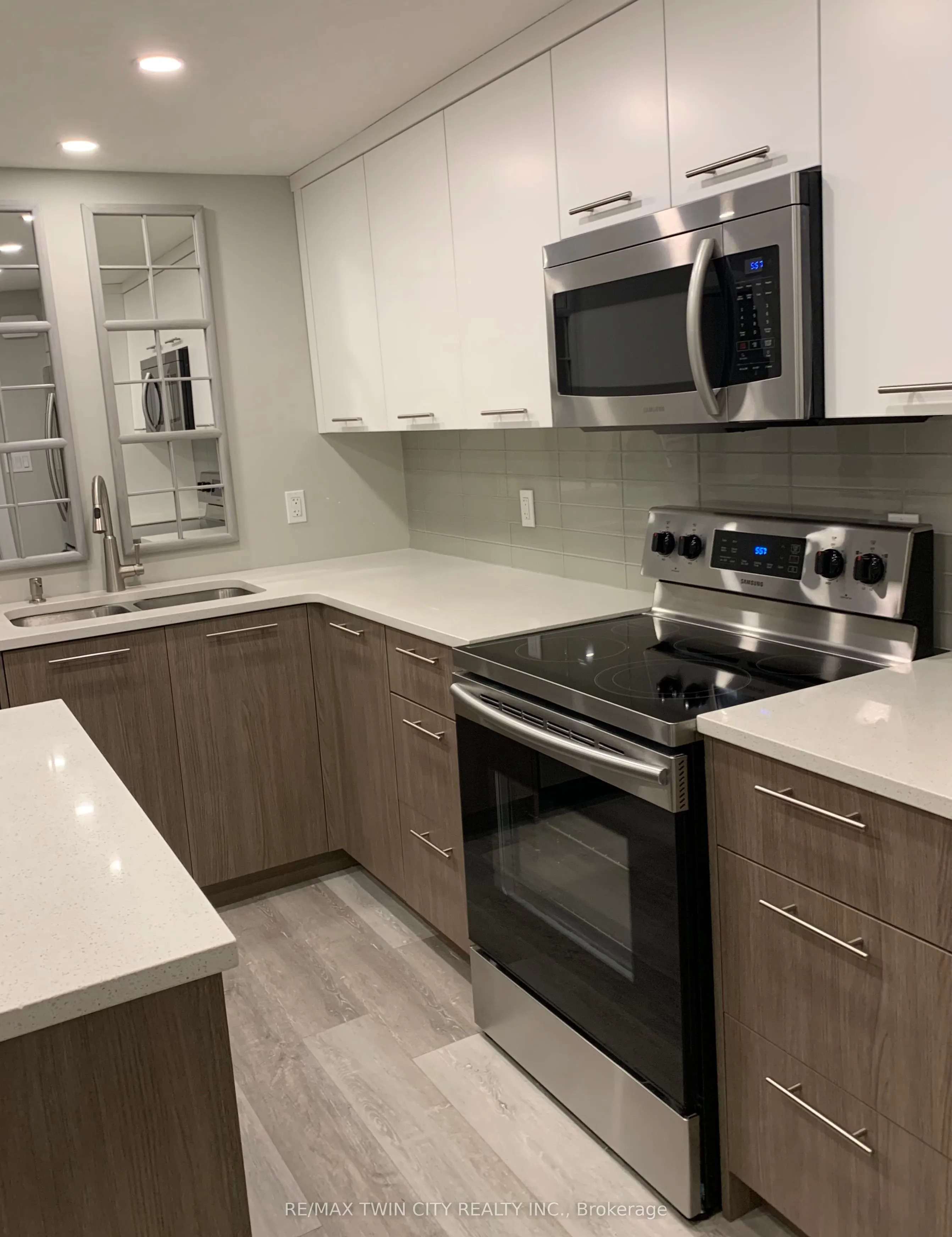 114 Glen Park Crescent, #Lower