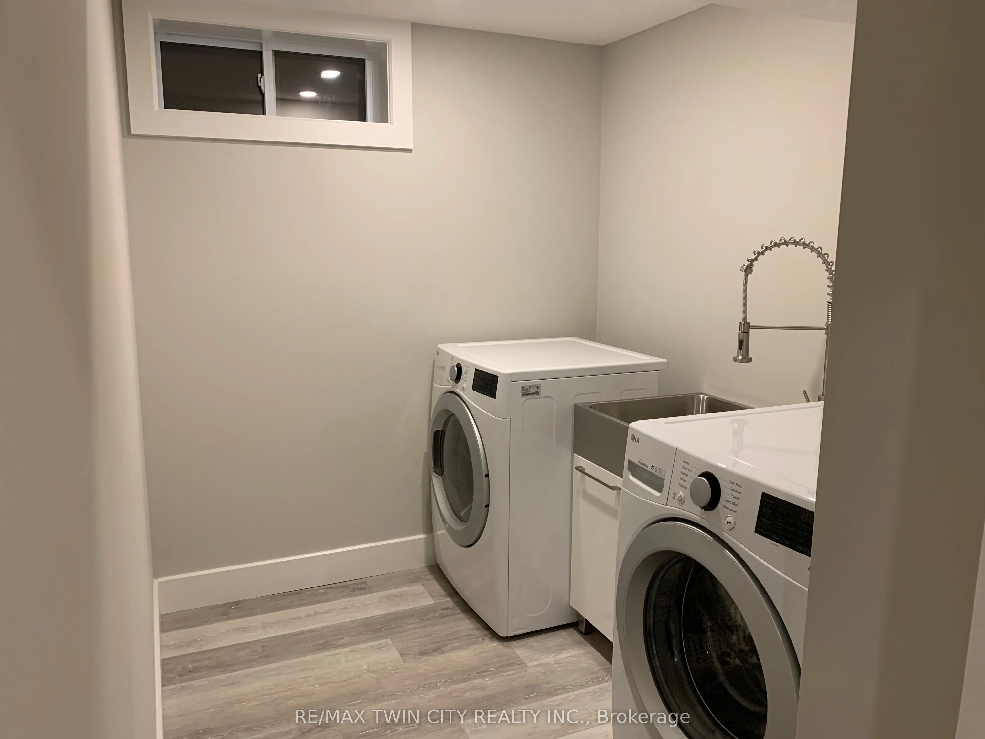 114 Glen Park Crescent, #Lower