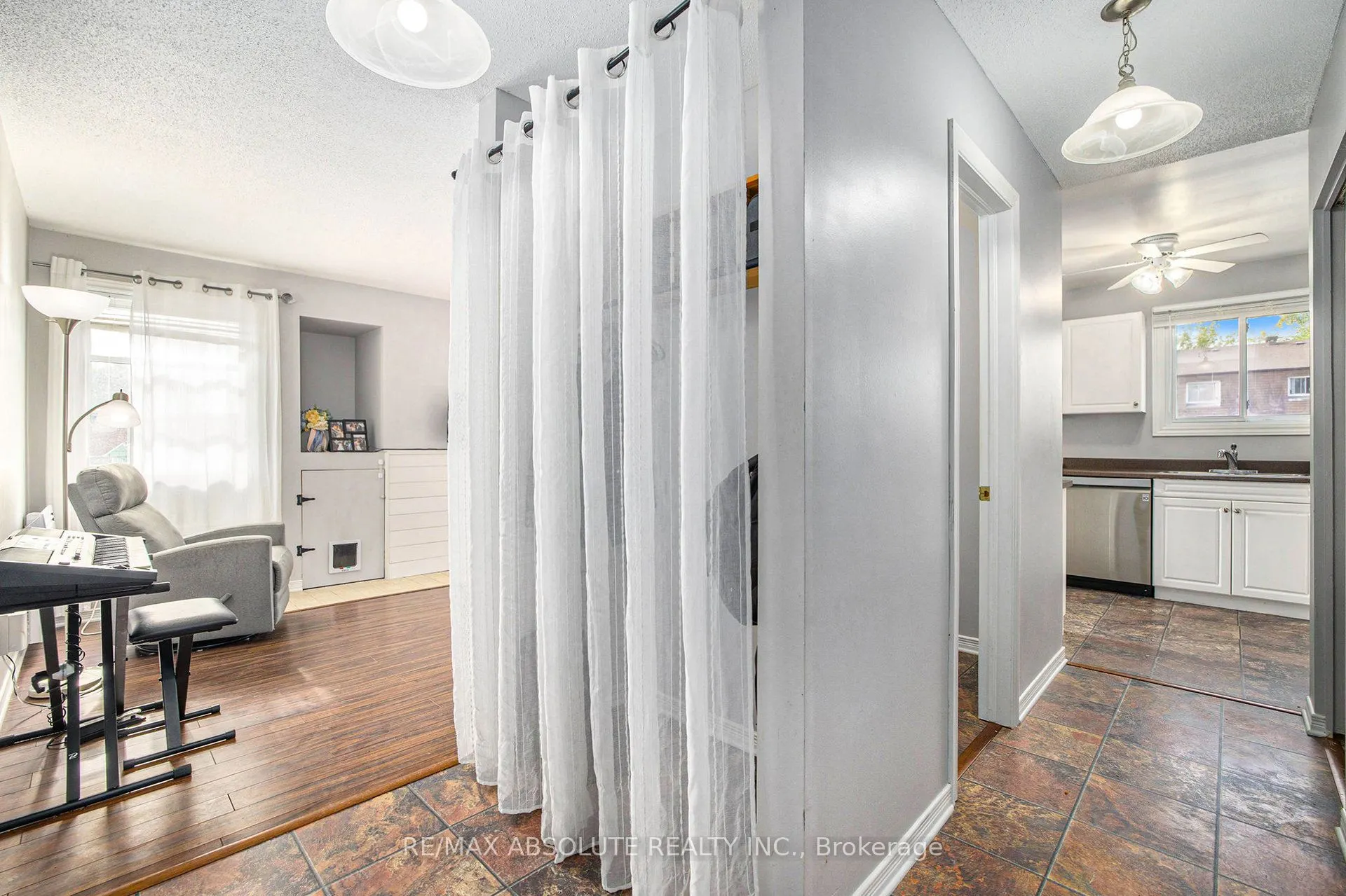 24 Townline Road W, #208