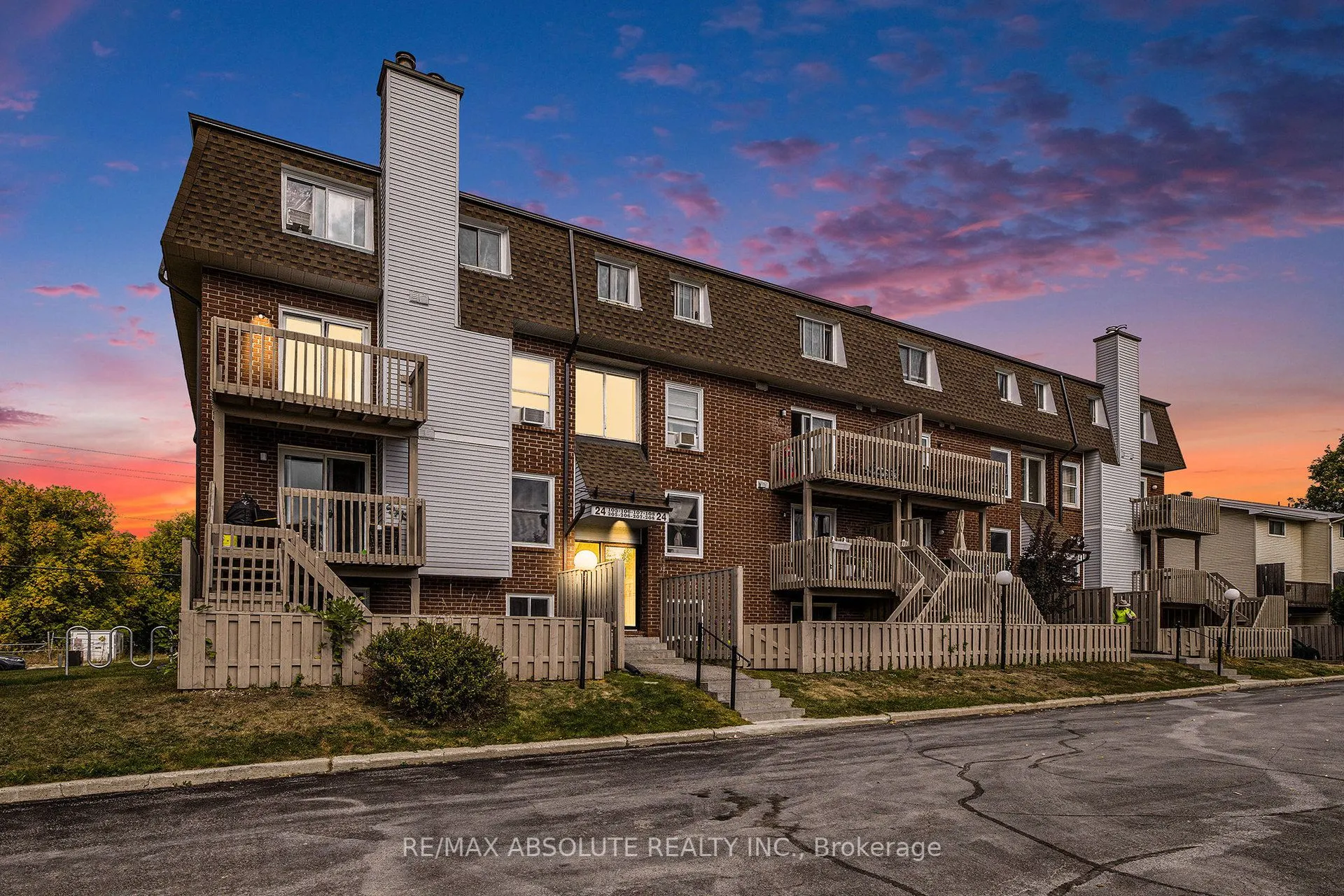 24 Townline Road W, #208