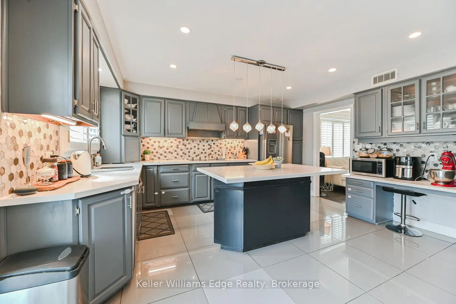 282 Book Road E