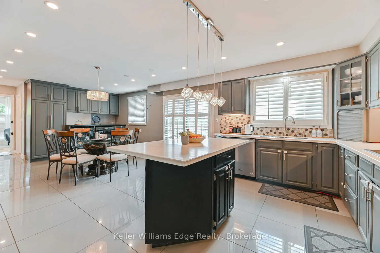 282 Book Road E