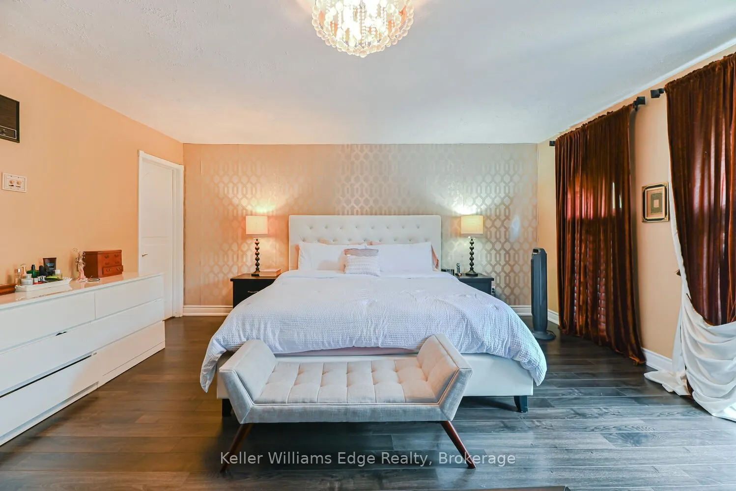 282 Book Road E