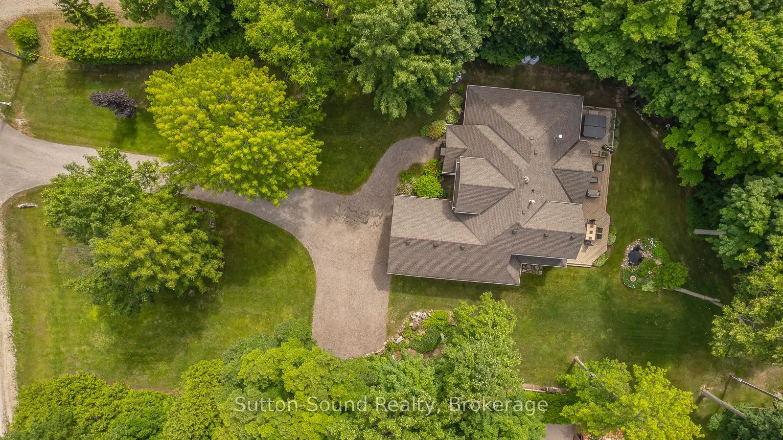 124 Golden Pond Drive