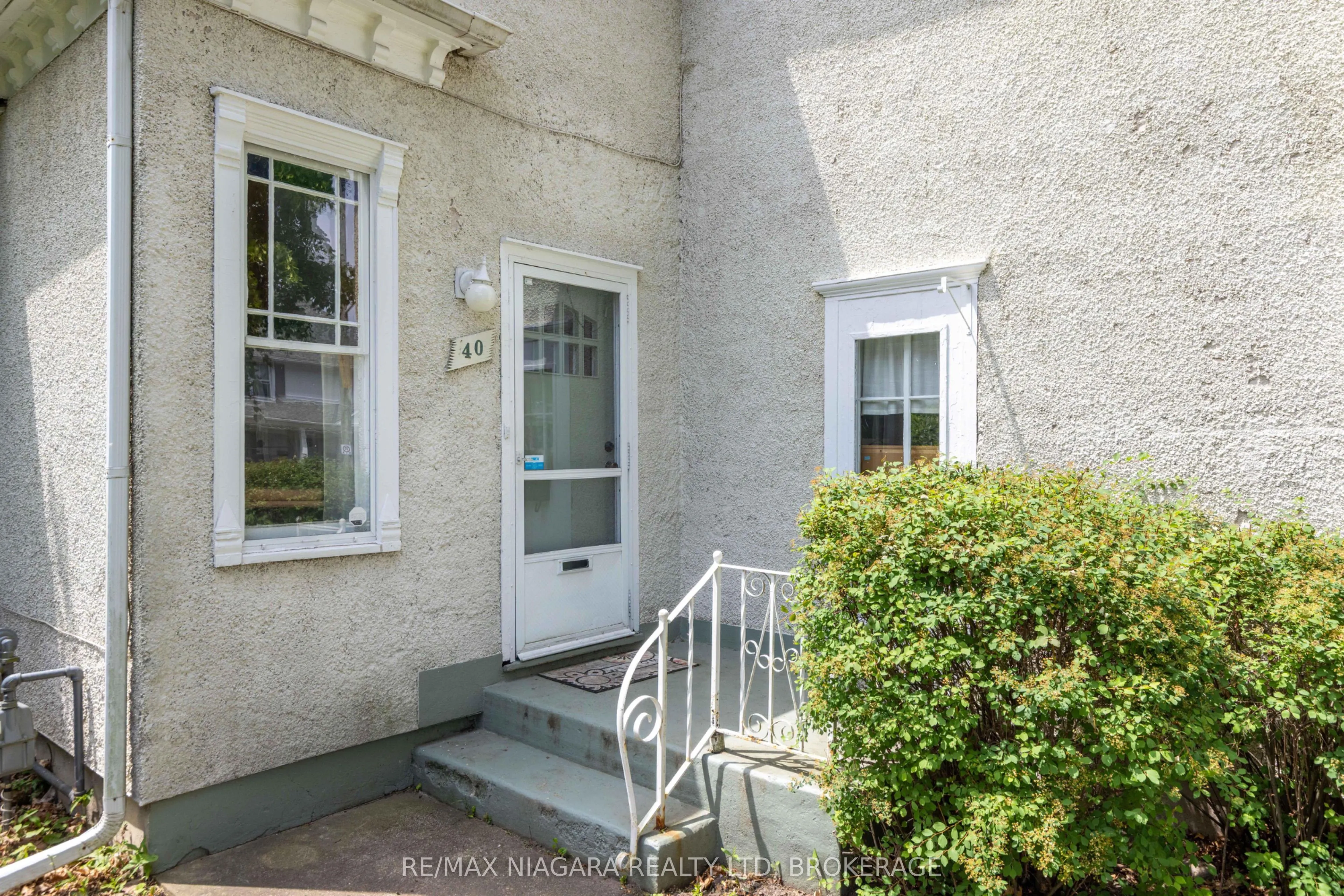 40 Dacotah Street