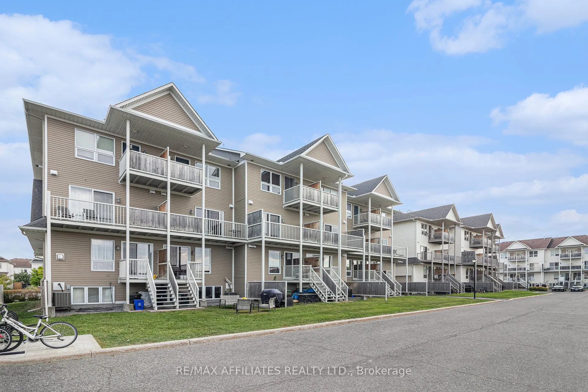440 Harvest Valley Avenue, #83