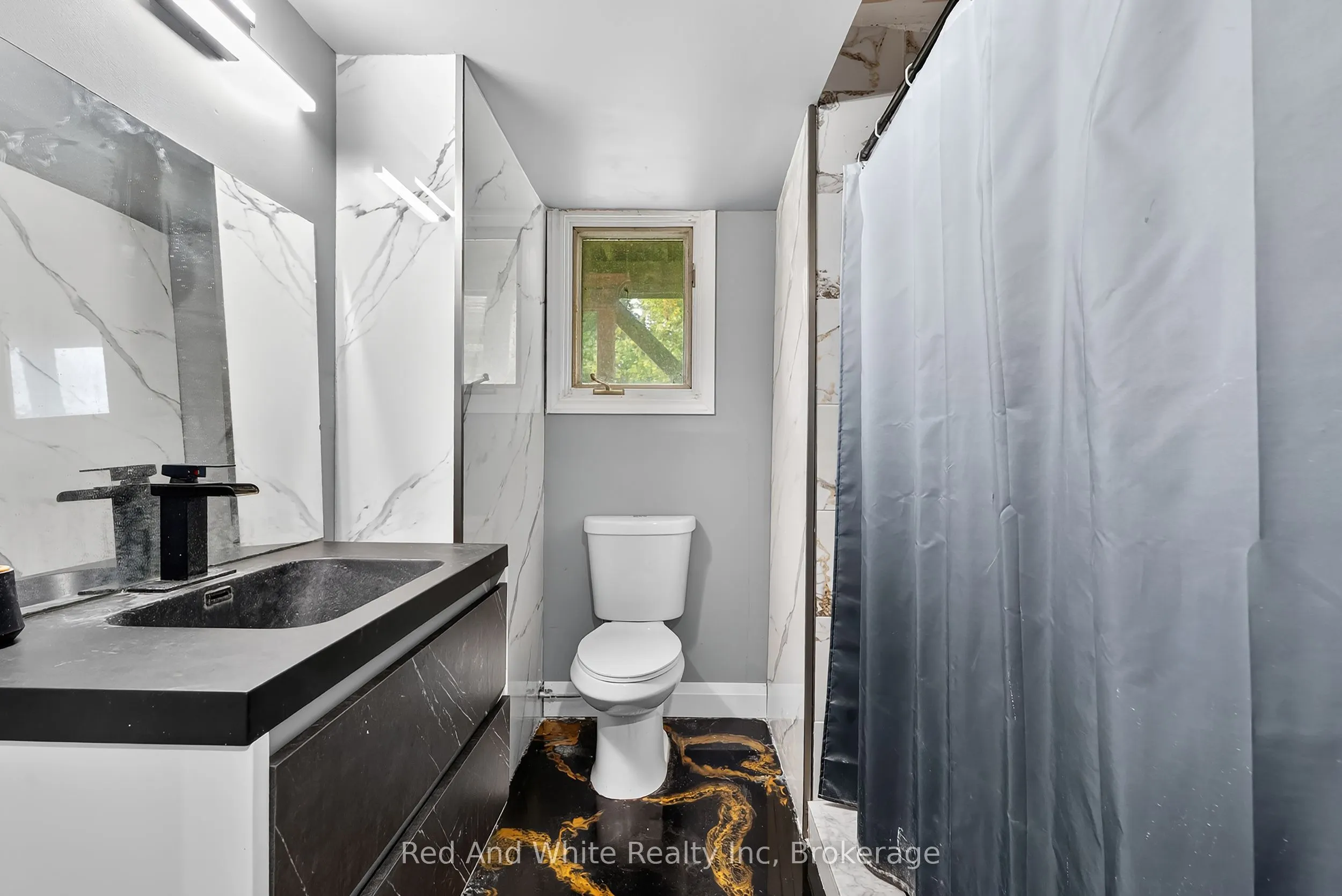 7146 Noah Road, R.R. # 1 Road
