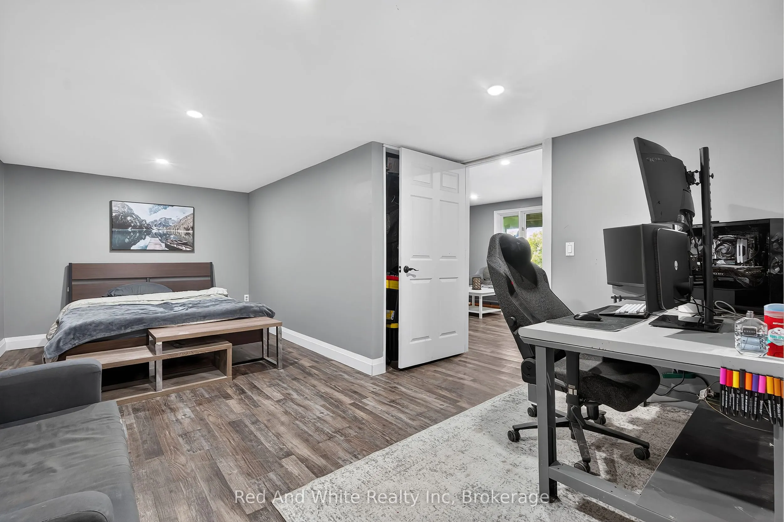 7146 Noah Road, R.R. # 1 Road