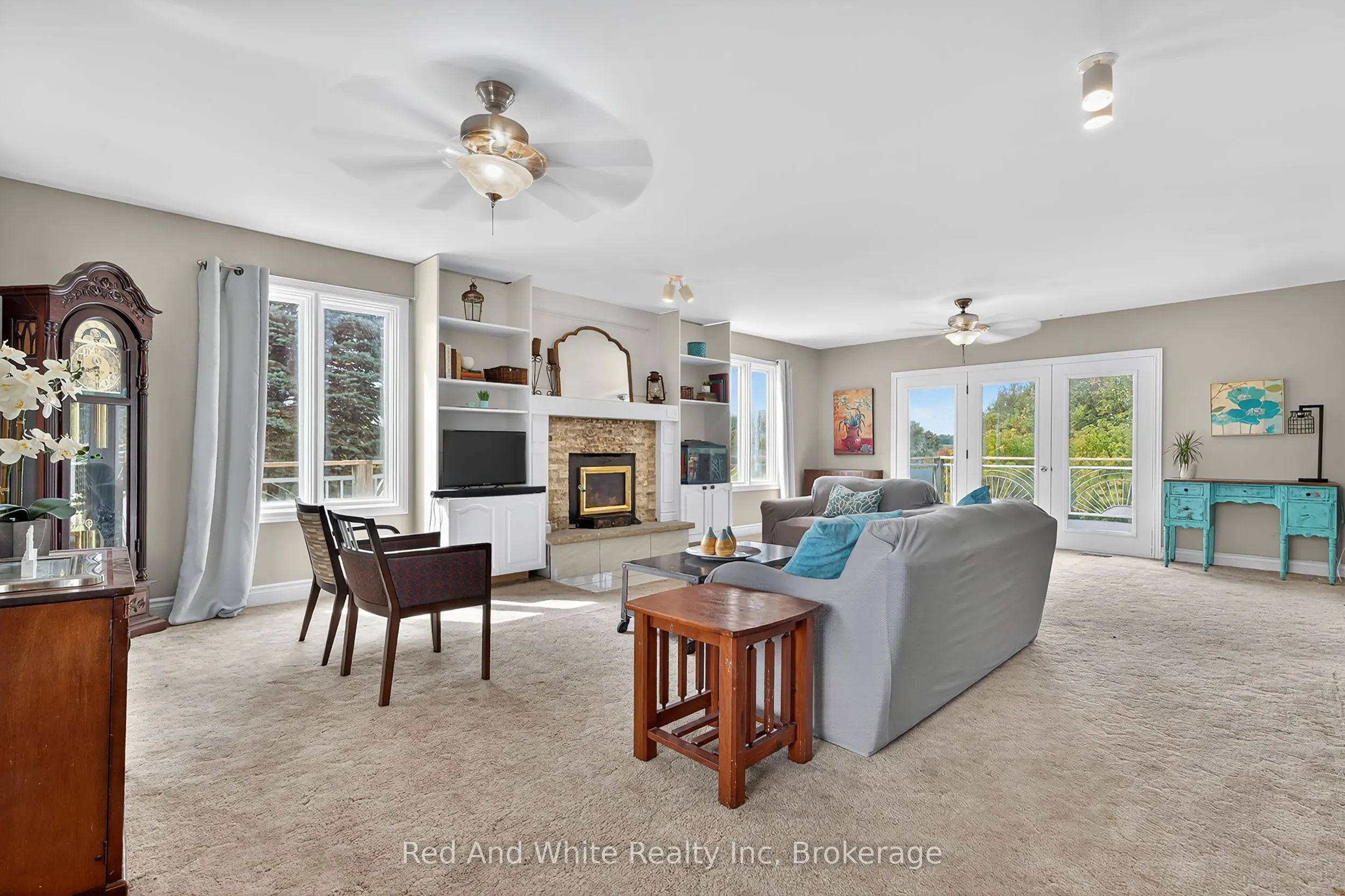 7146 Noah Road, R.R. # 1 Road
