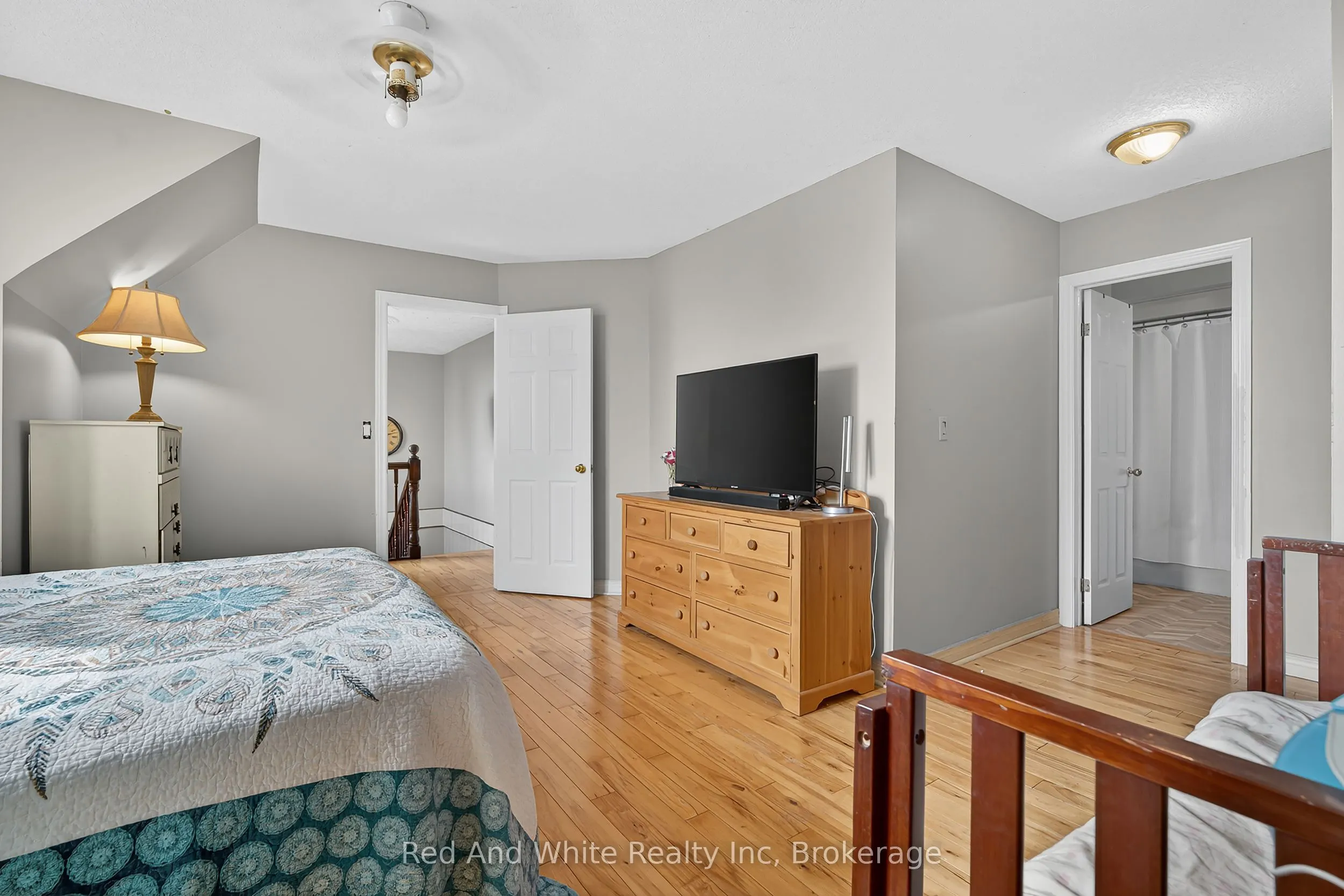 7146 Noah Road, R.R. # 1 Road