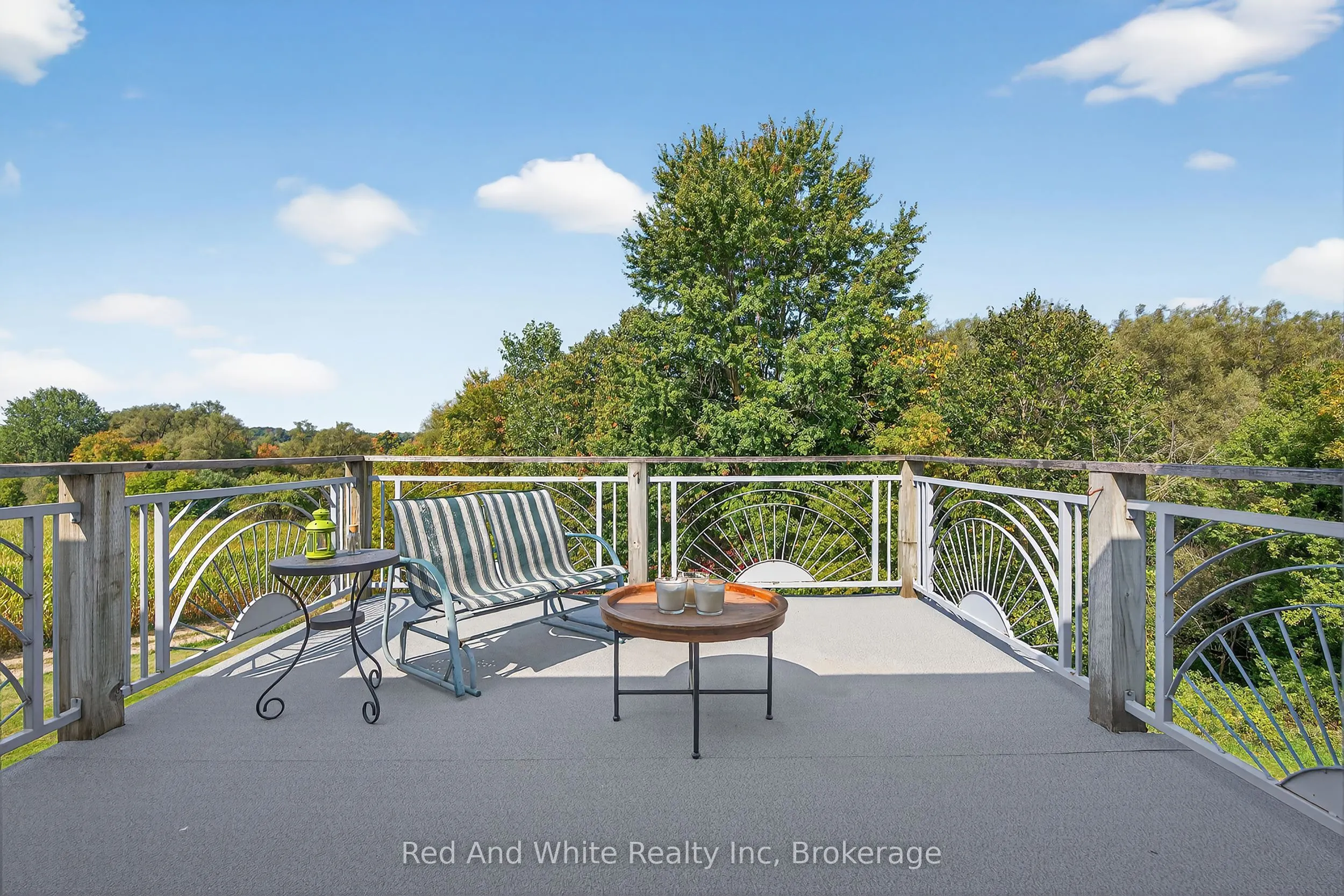 7146 Noah Road, R.R. # 1 Road