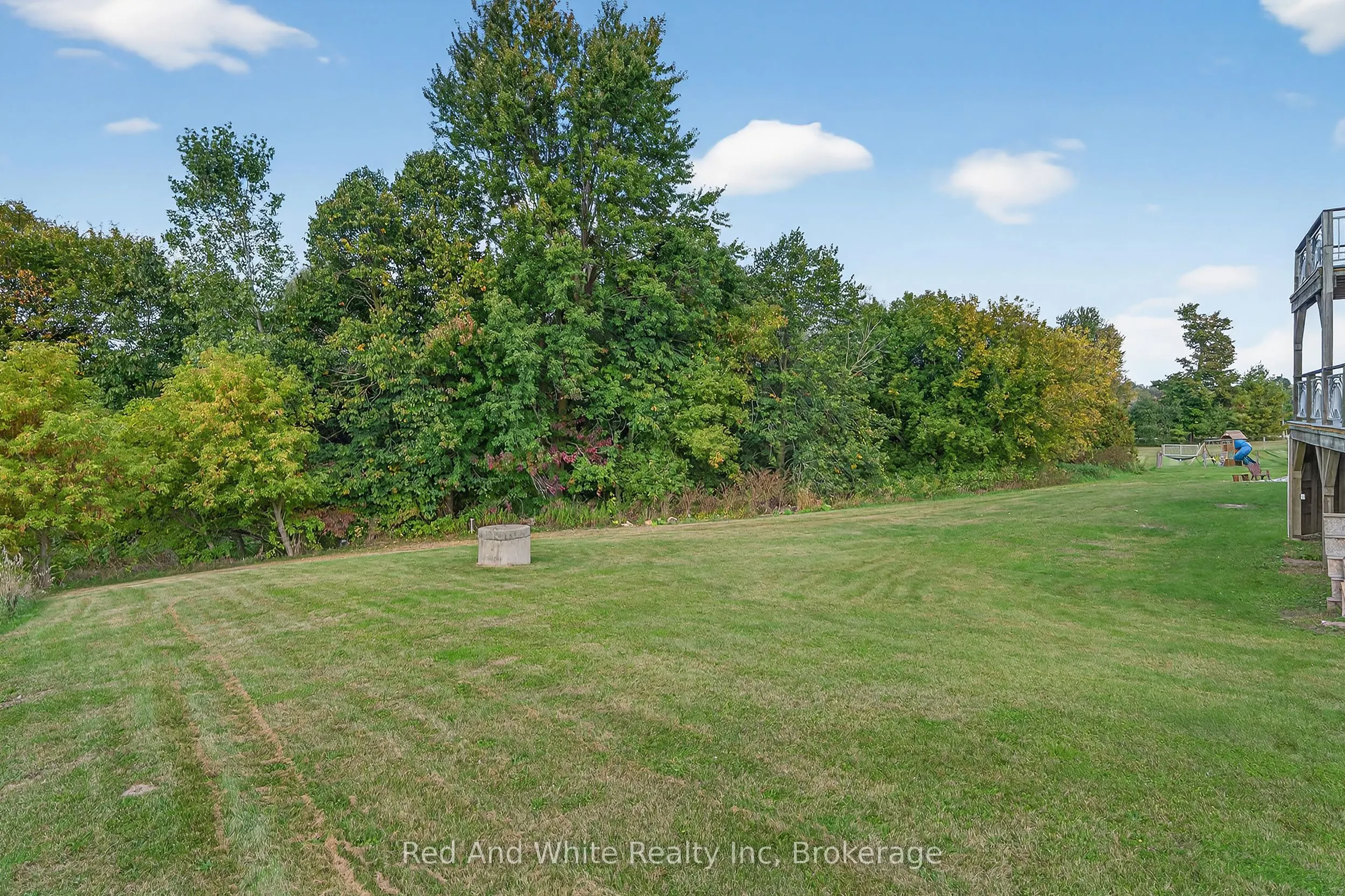 7146 Noah Road, R.R. # 1 Road